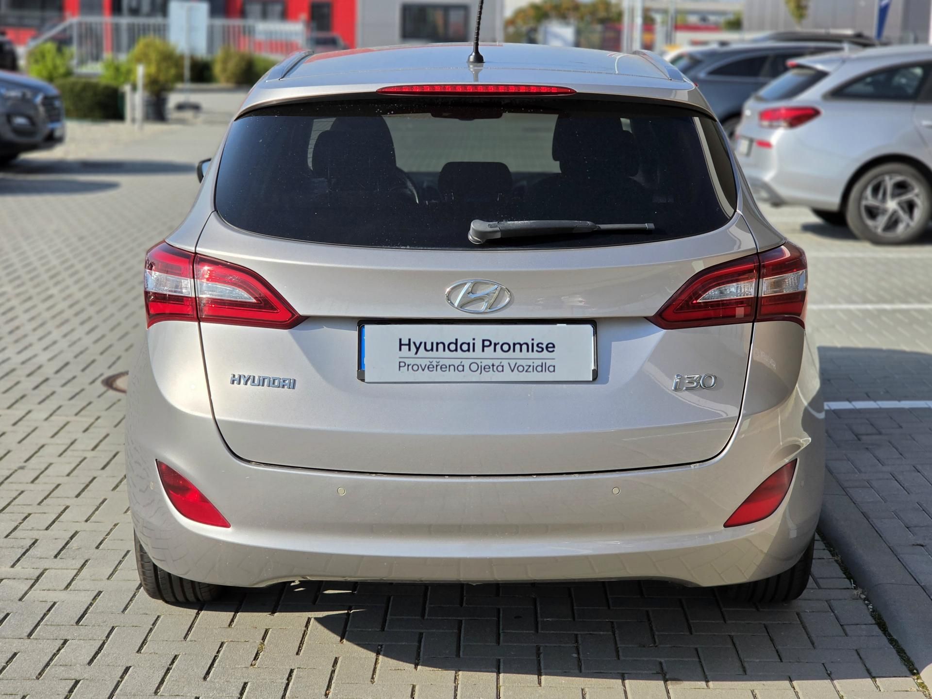 Hyundai i30, 1,6 GDI 99kW WG - fotka 4