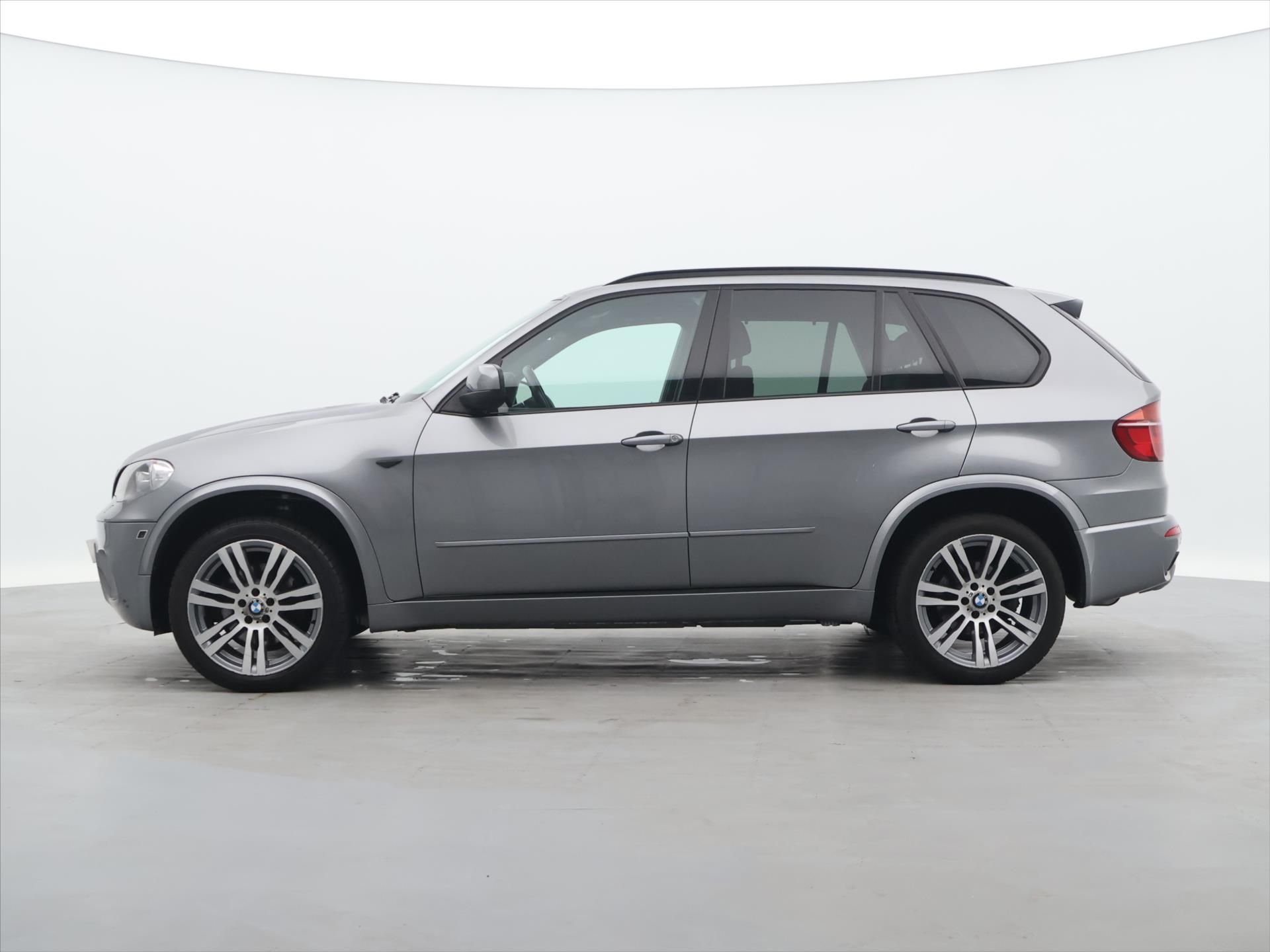 BMW X5, 3,0 xDrive 40da 225kW 7-Míst - fotka 4