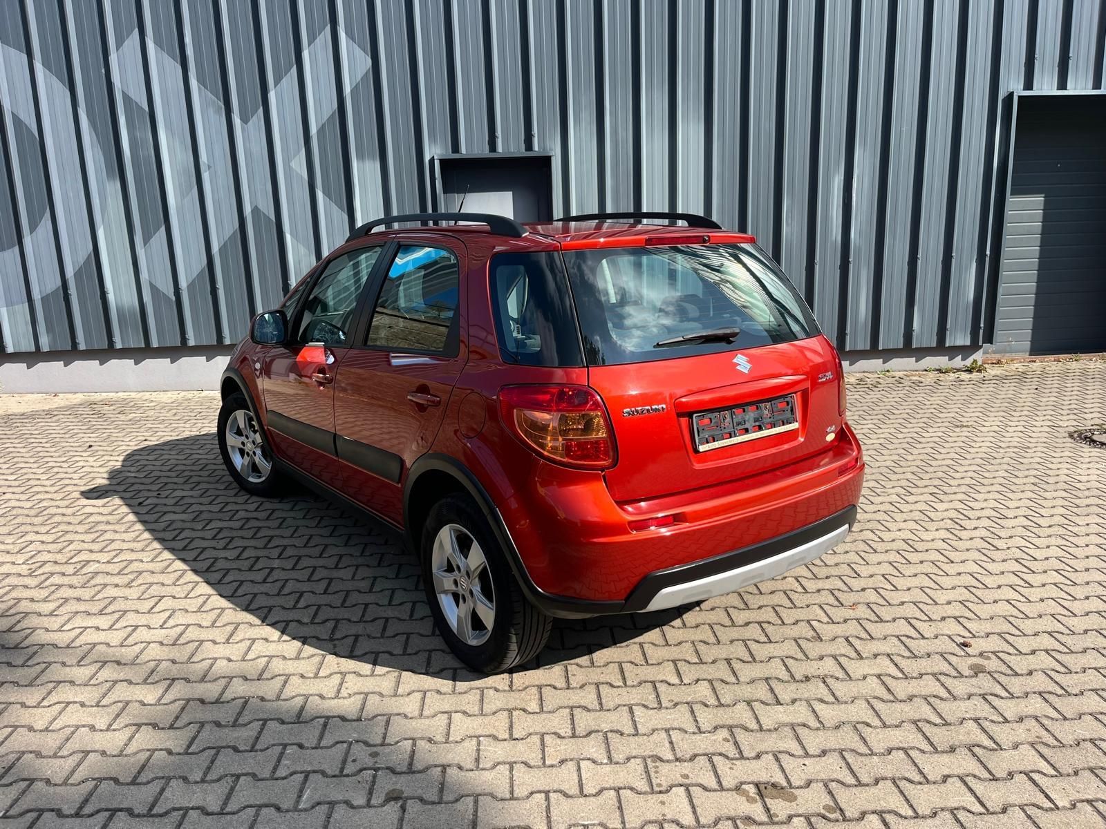 Suzuki SX4, 1,6 VVT 4WD /1.maj./ servis.k. - fotka 3