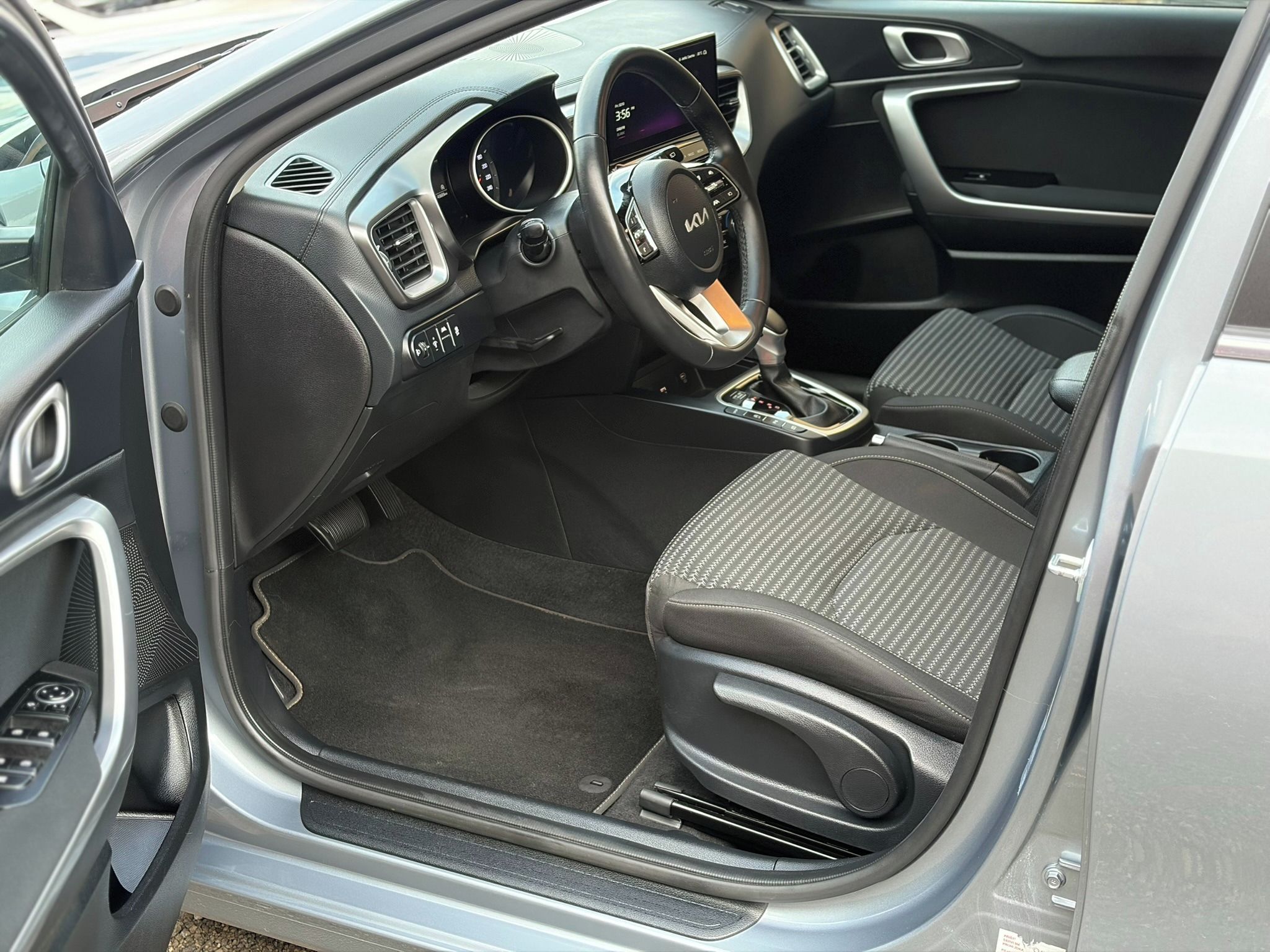 Kia Cee´d, SW TOP 1.5 T-GDI DCT. RV25. - fotka 4