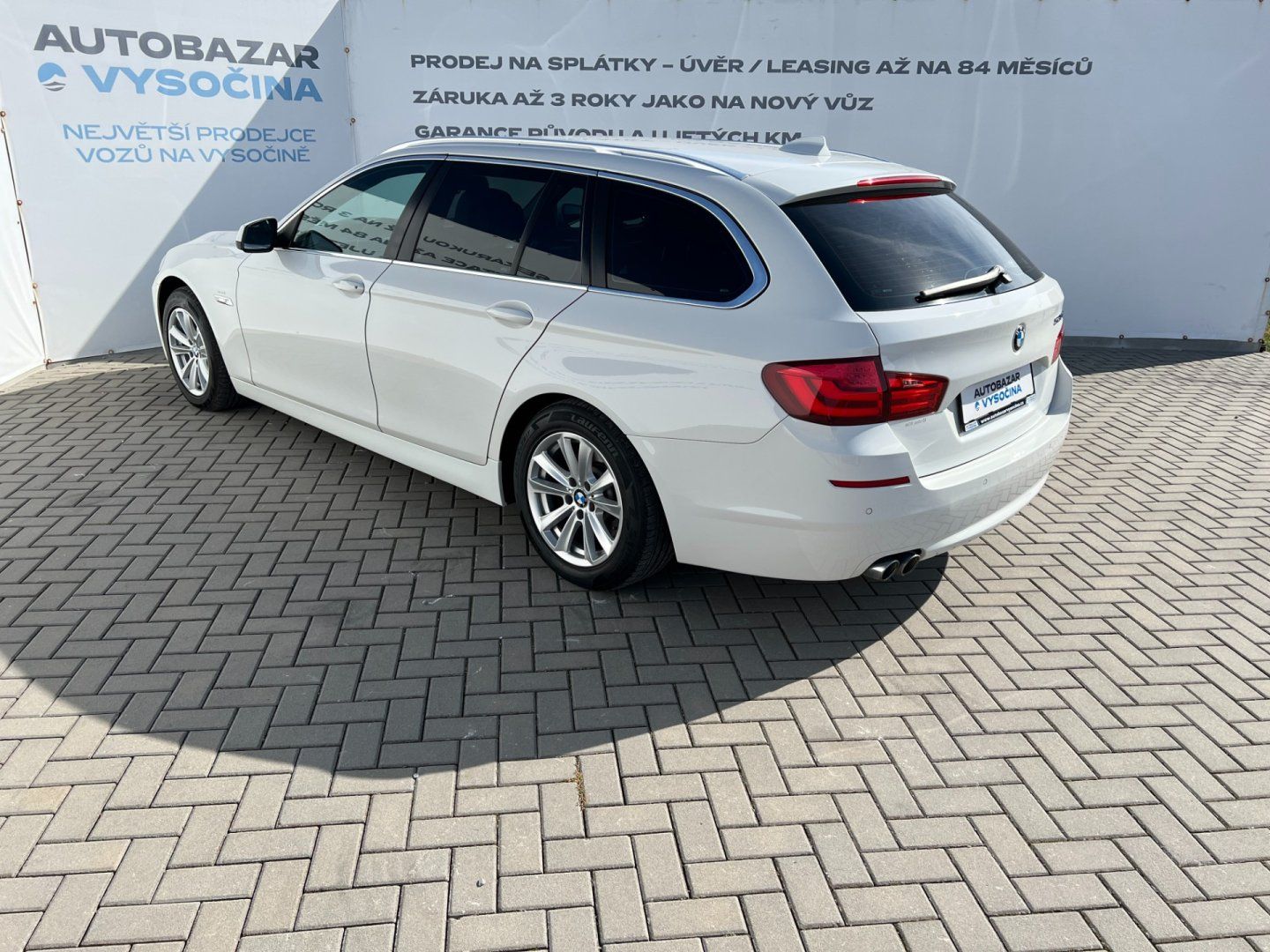 BMW Řada 5, 520d 135kW F11! ČR! - fotka 6