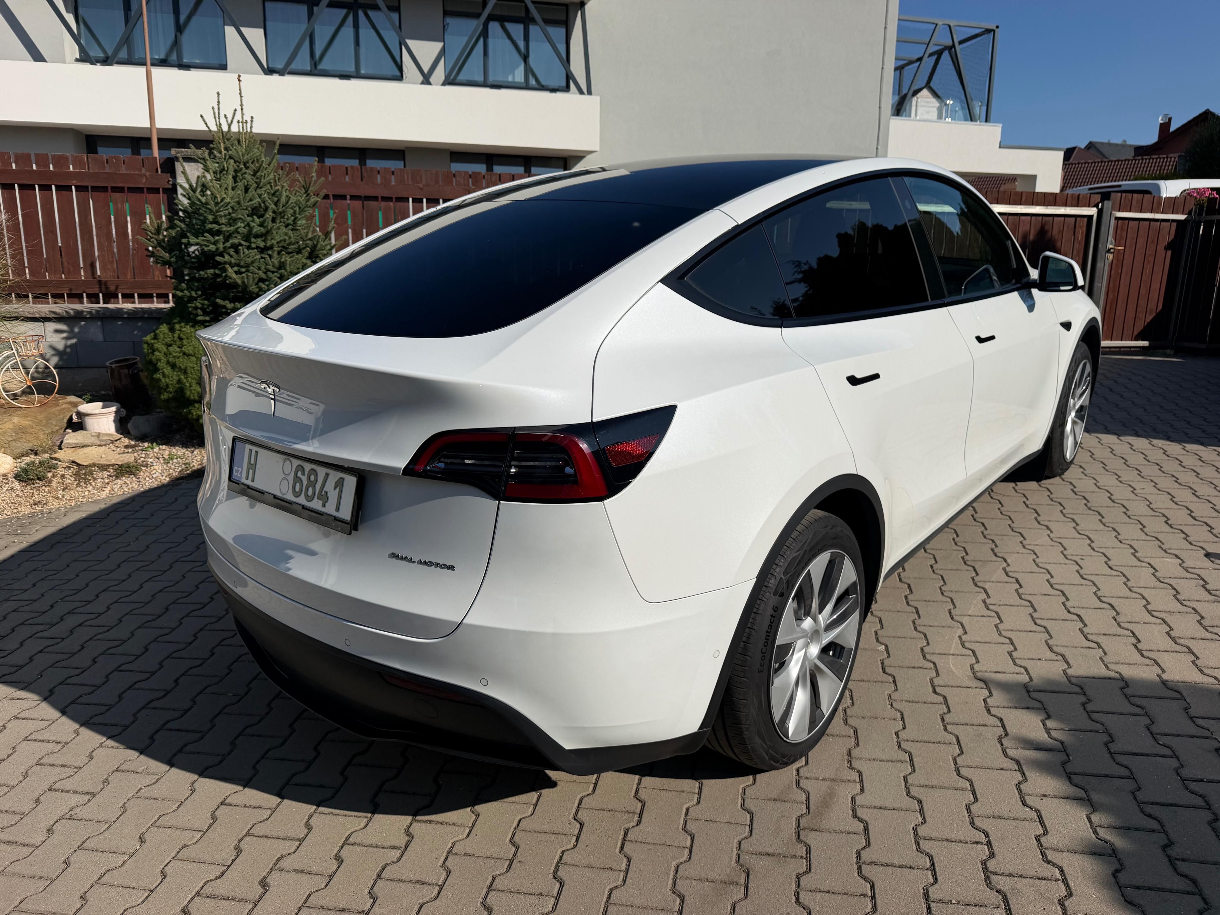 Tesla Model Y, Long Range Ryzen Tažné SOH 90% - fotka 4