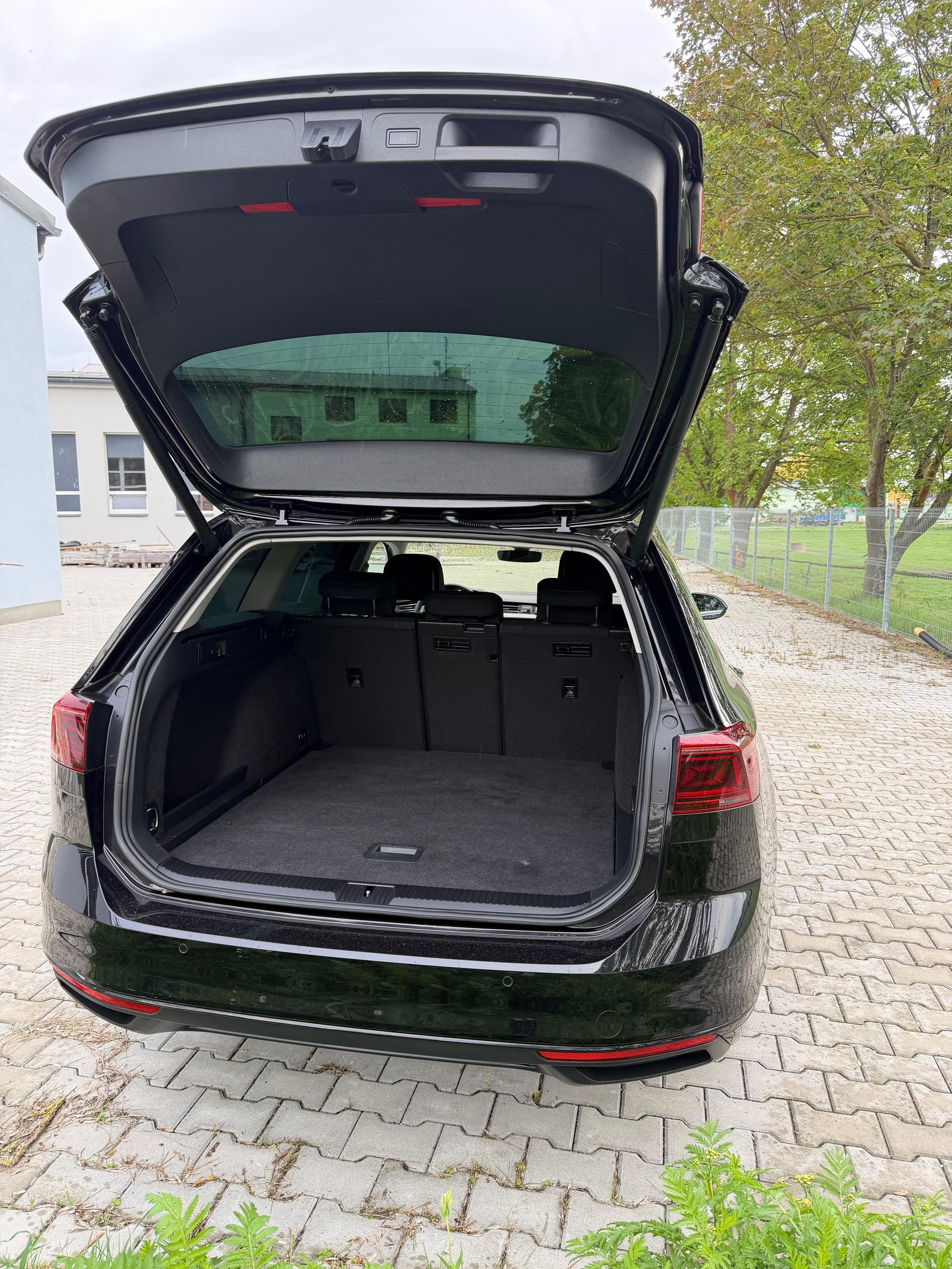 Volkswagen Passat, Volkswagen PASSAT,2.0TDi,110kW - fotka 4