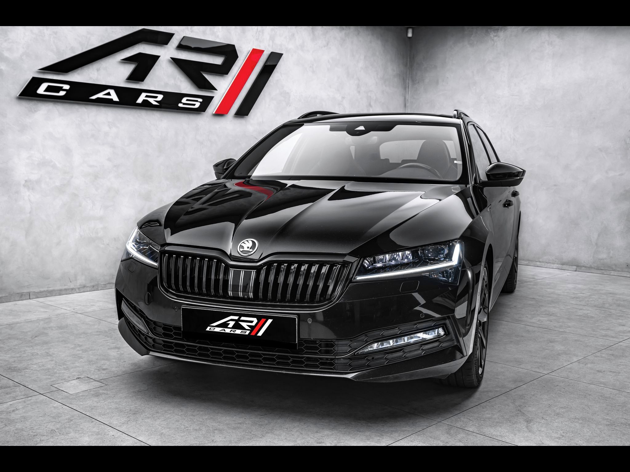 Škoda Superb, Sportline - fotka 2