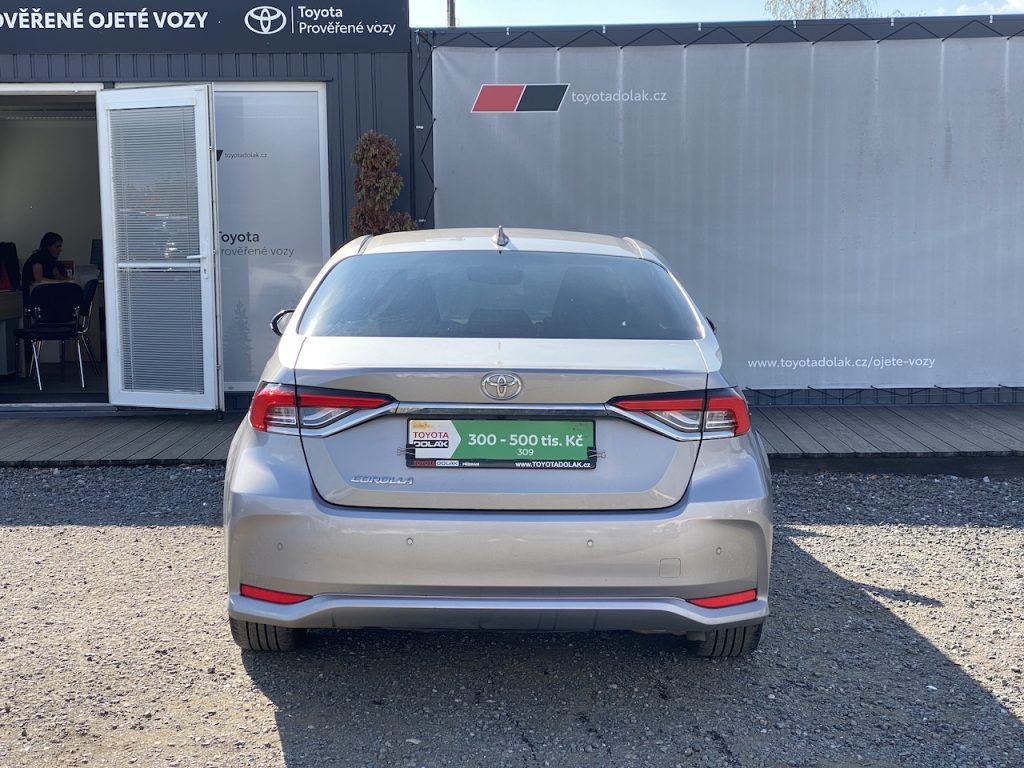 Toyota Corolla, 1.6i, ČR, Executive, záruka - fotka 6