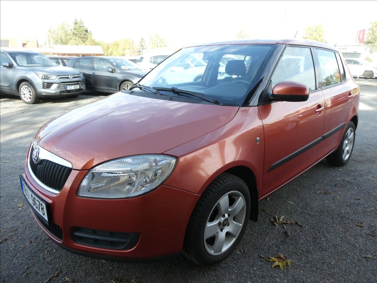 Škoda Fabia, 1,4 i 16V 63kW klima, serviska - fotka 3