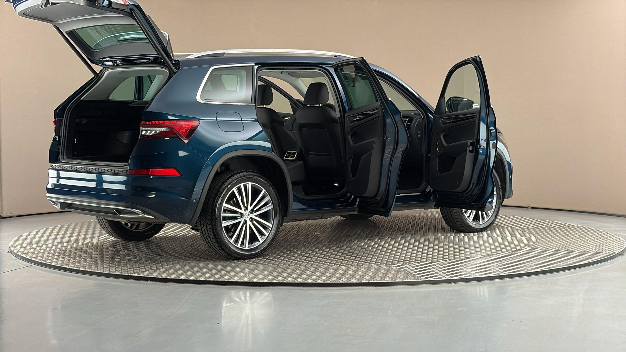 Škoda Kodiaq, 2.0 TDI DSG 4x4 L&K - fotka 6