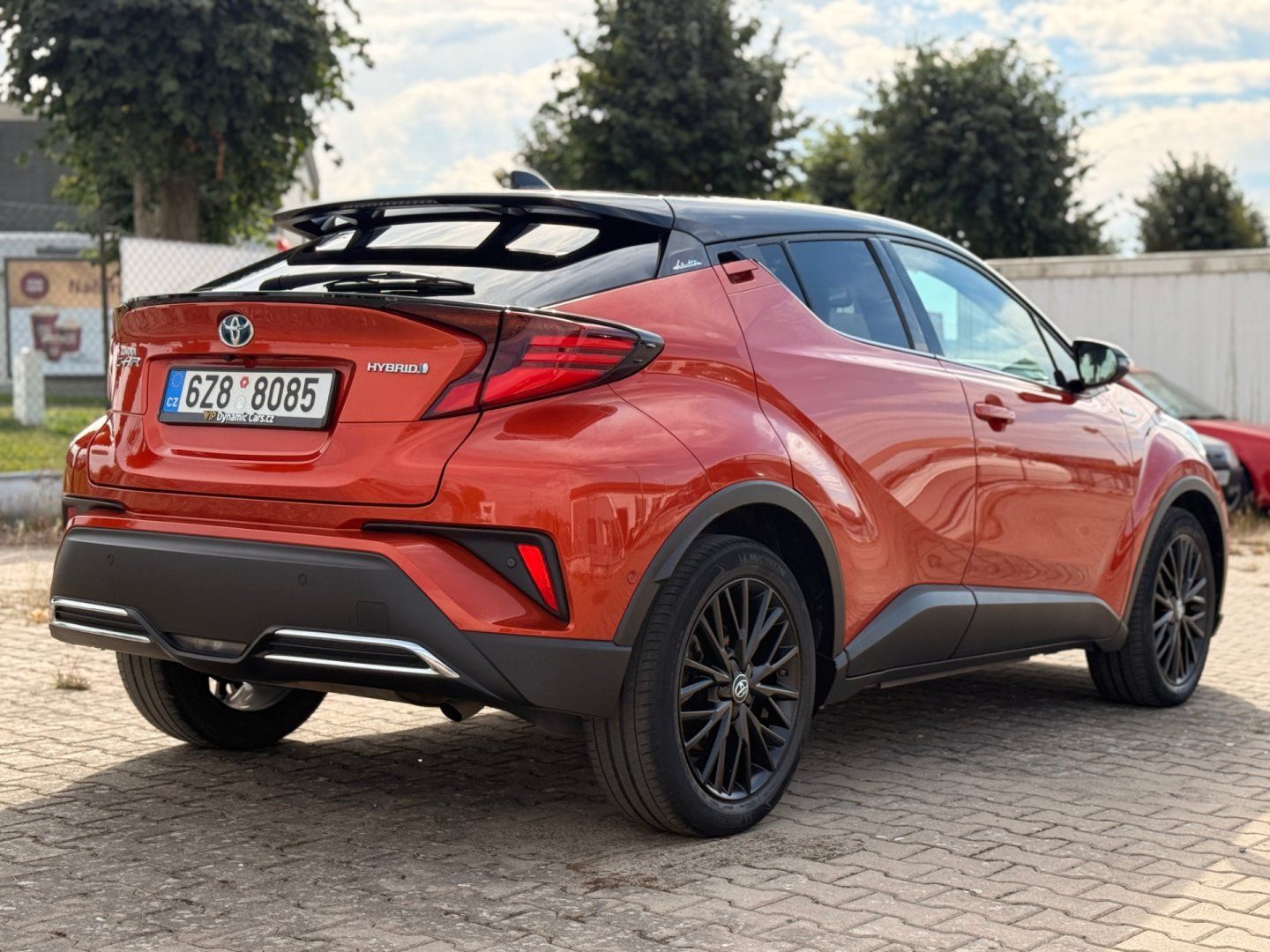 Toyota C-HR, 2.0 2.0 Hybrid E-CVT Selection - fotka 5