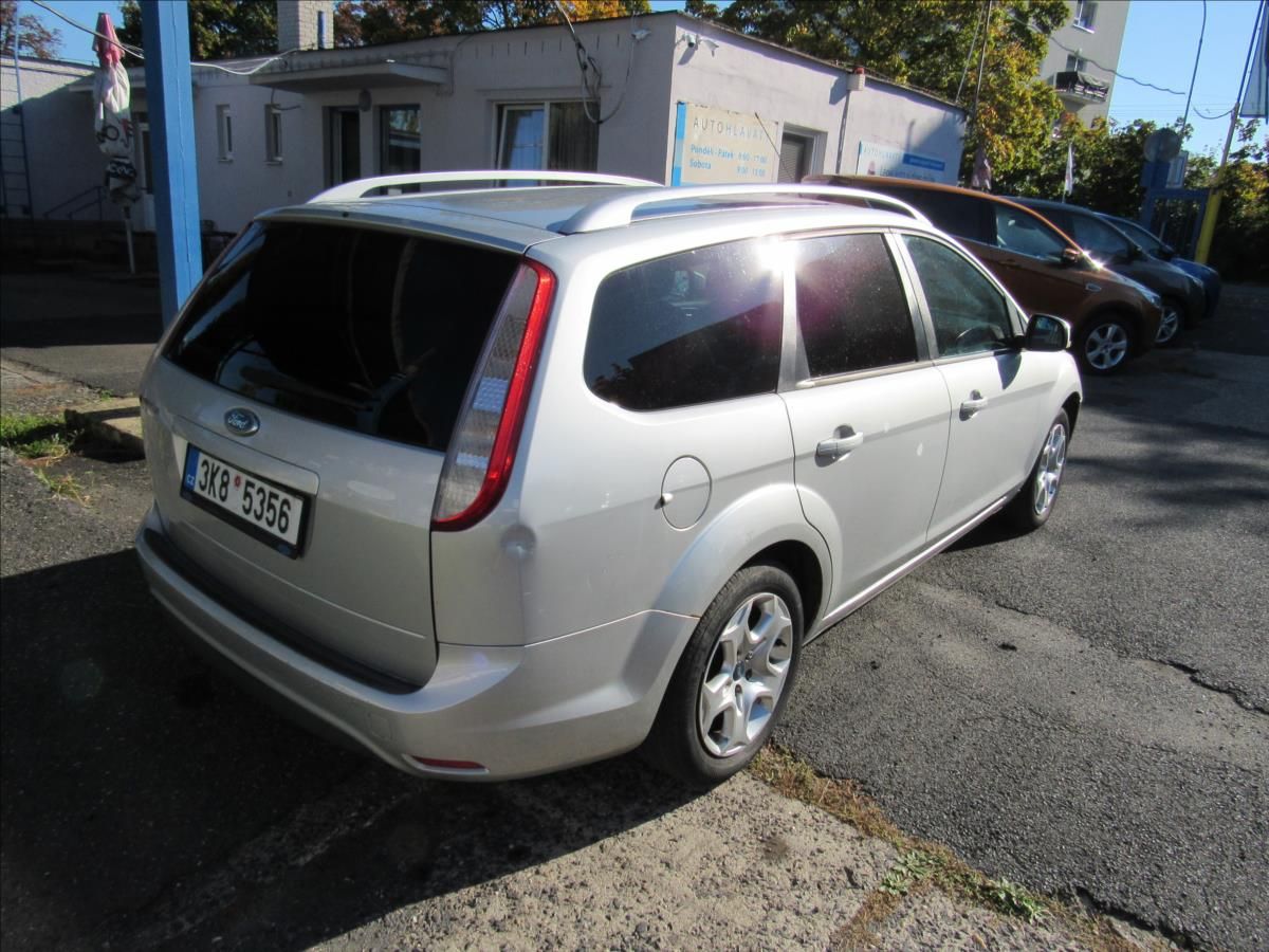 Ford Focus, 1,6 74kW Combi - fotka 6