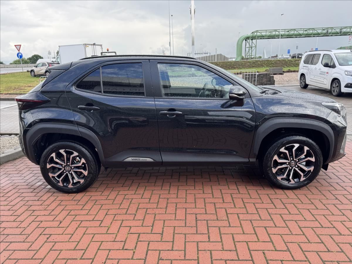 Toyota Yaris Cross, 1,5 Style - fotka 4