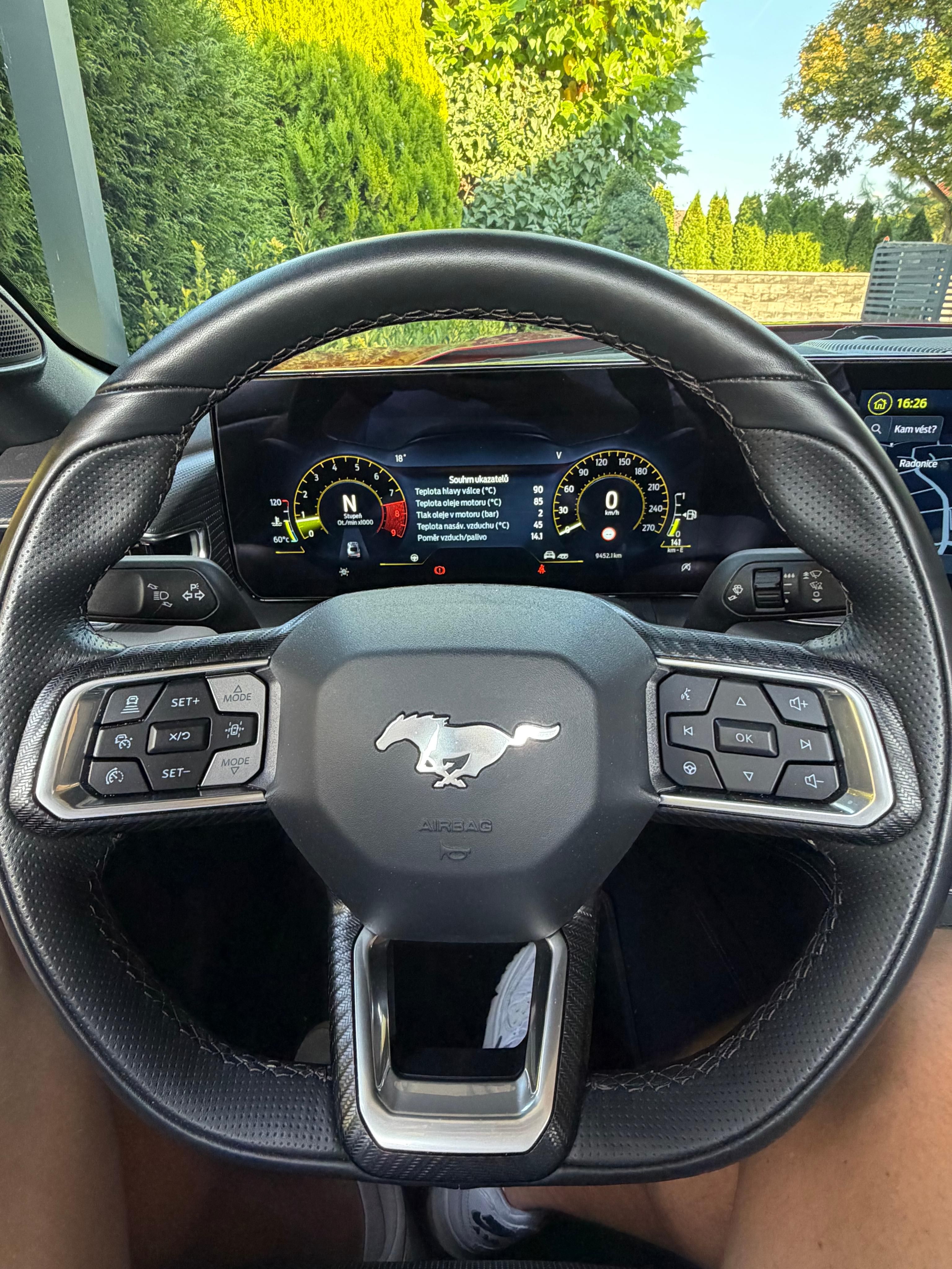 Ford Mustang, 5.0 V8 GT cabrio, nový model - fotka 4