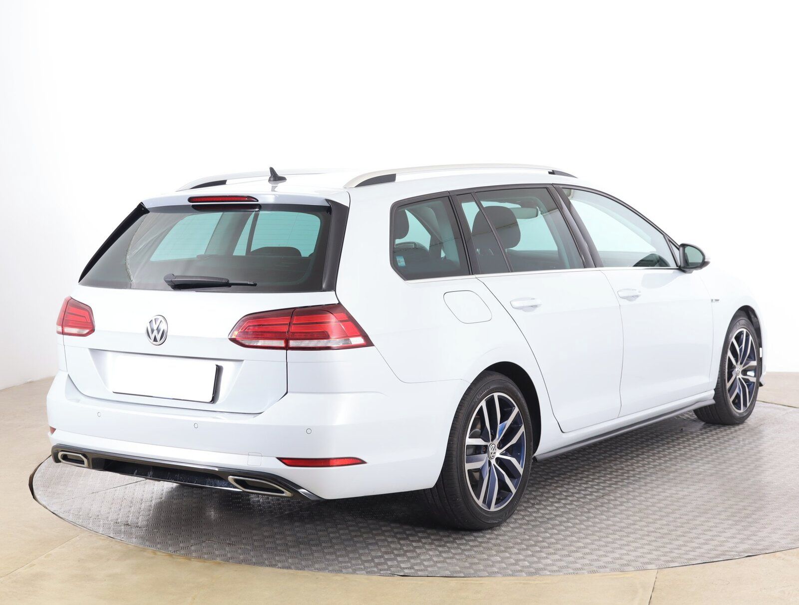Volkswagen Golf, 2.0 TDI, R-Line, Automat - fotka 5