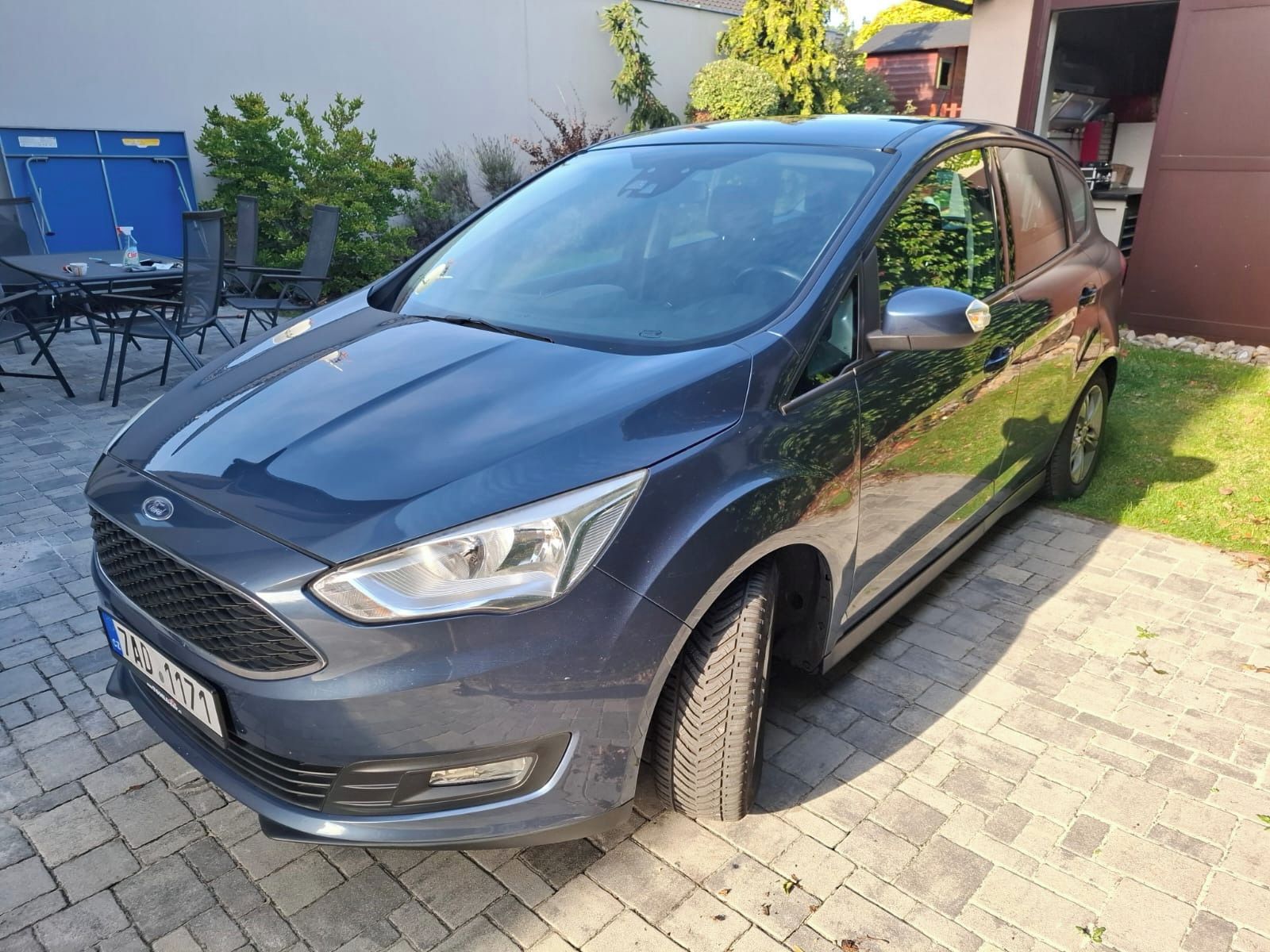 Ford C-MAX, 1,0 92 kw benzín - fotka 2