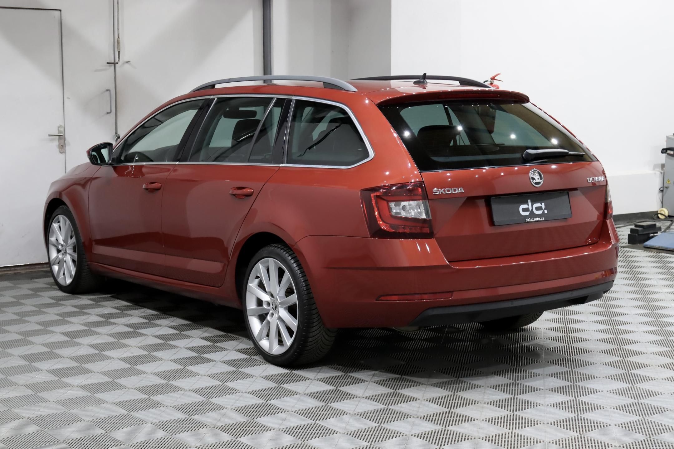 Škoda Octavia, 3 FL Combi 1.4 TSI 110 kW DSG - fotka 5
