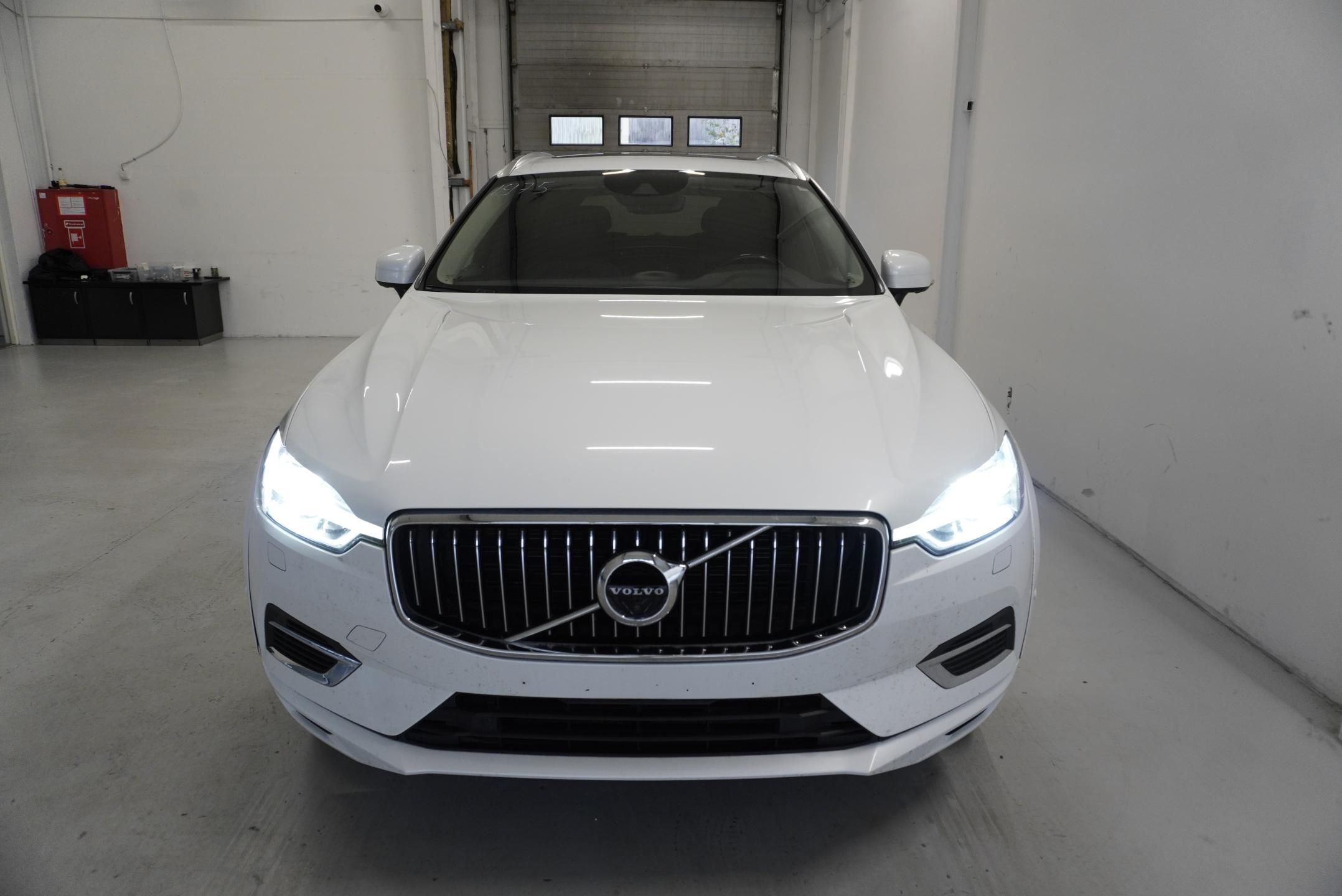 Volvo XC60, 2,0 T8 TWIN ENGINE 4WD AUT. - fotka 2