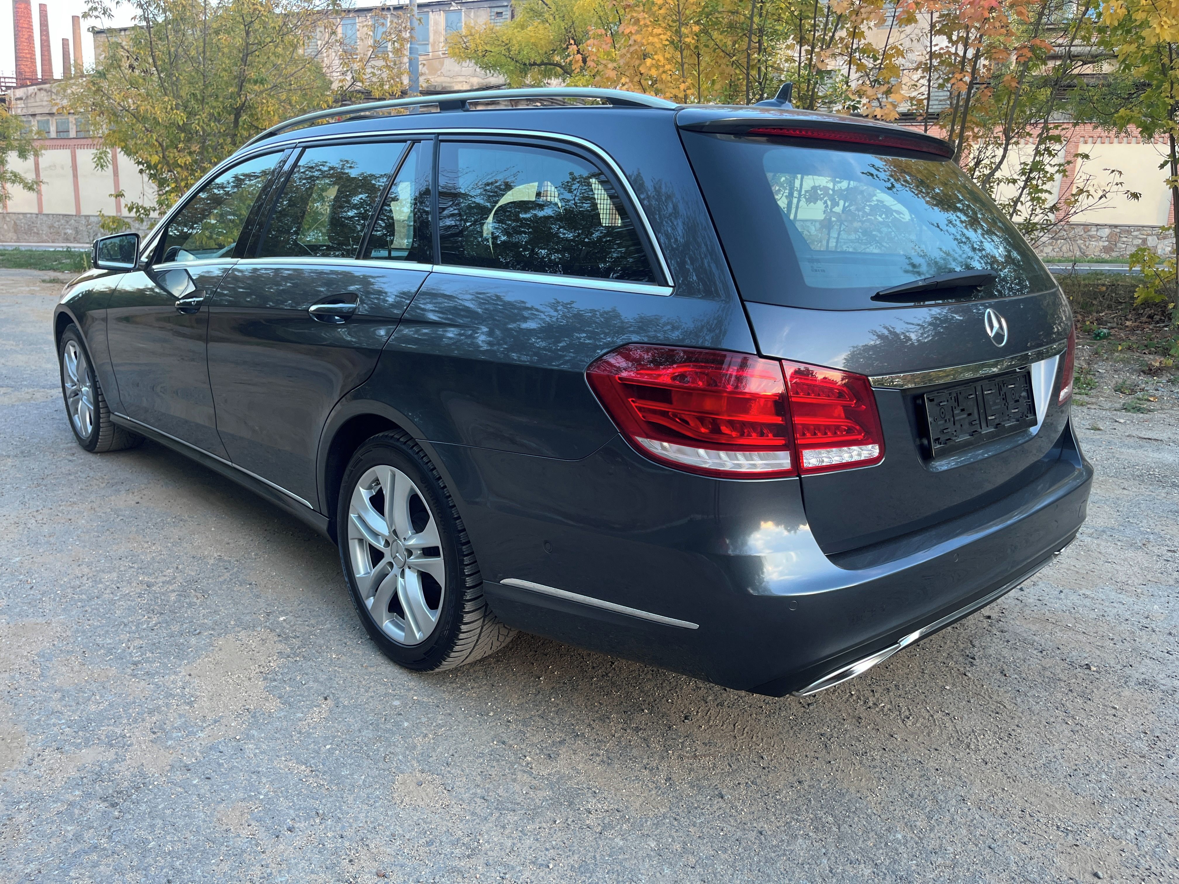 Mercedes-Benz Třídy E, 220cdi 125kw top výbava a stav - fotka 6