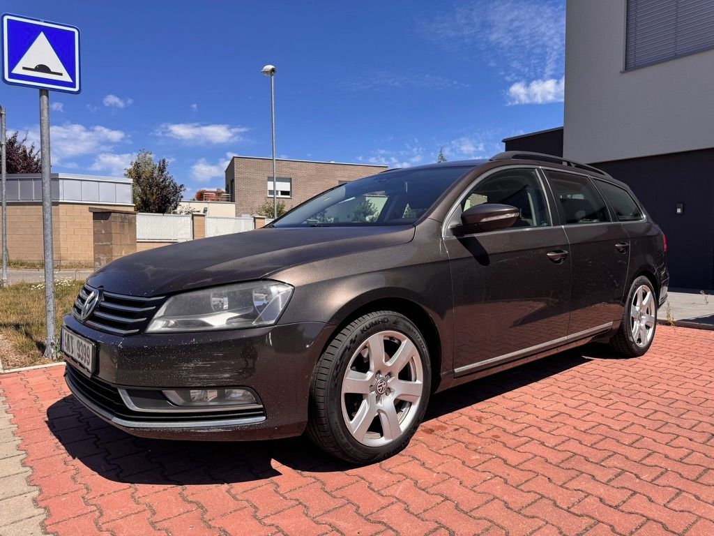 Volkswagen Passat, Variant B7 2,0 TDI 103kW DSG - fotka 2