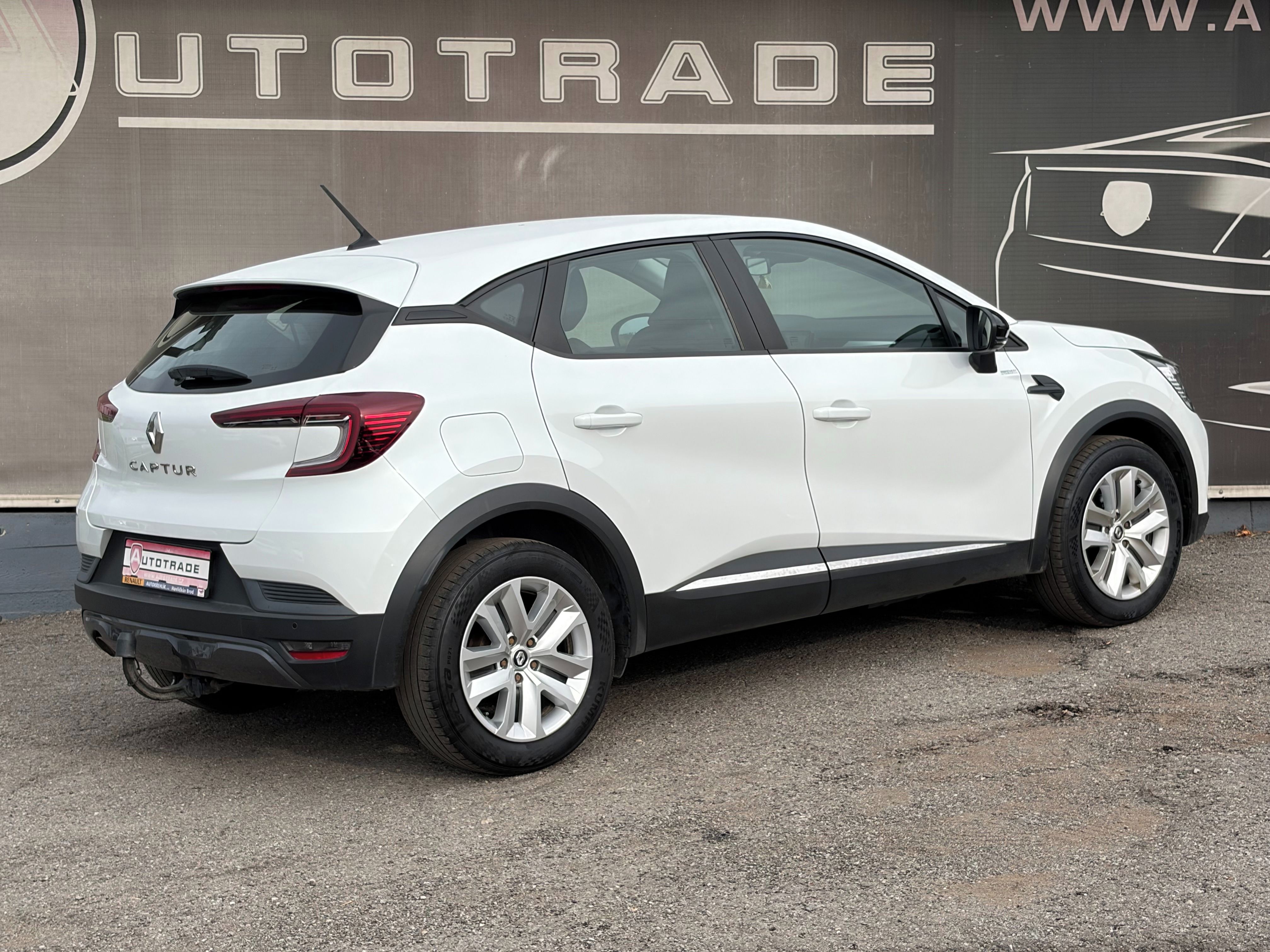 Renault Captur, 1.0TCe LPG, ČR, 1.maj., Tažné - fotka 4