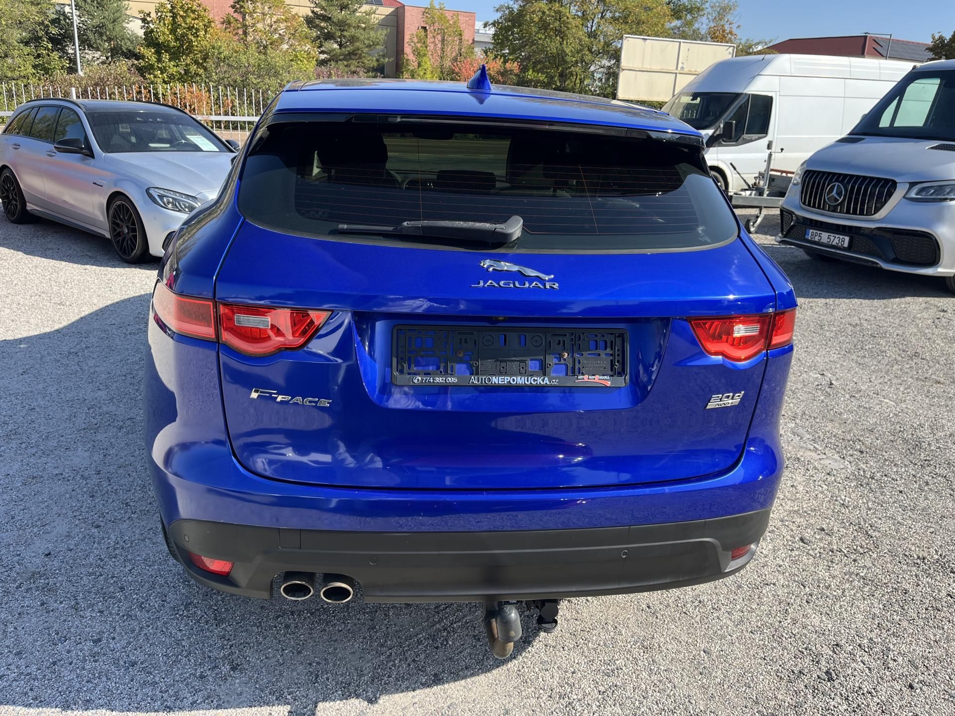 Jaguar F-Pace, 2.0D 132kw AWD - fotka 6