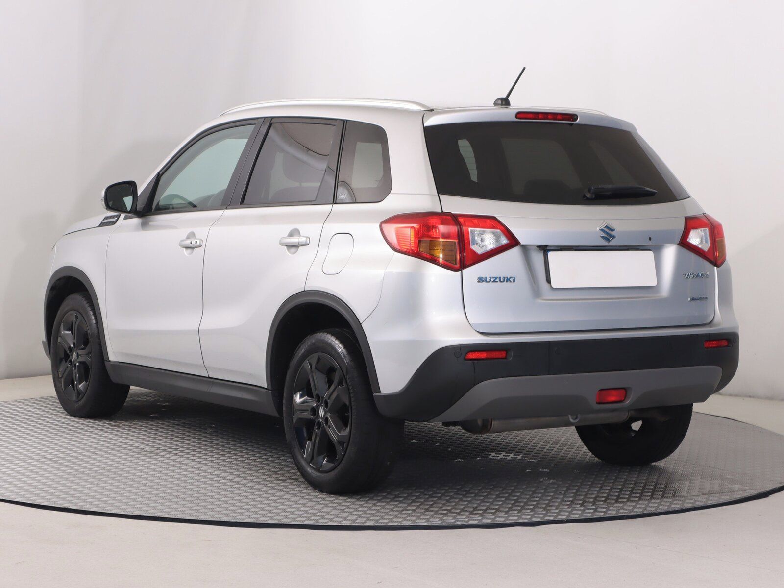 Suzuki Vitara, 1.4 BoosterJet, 4X4 - fotka 4