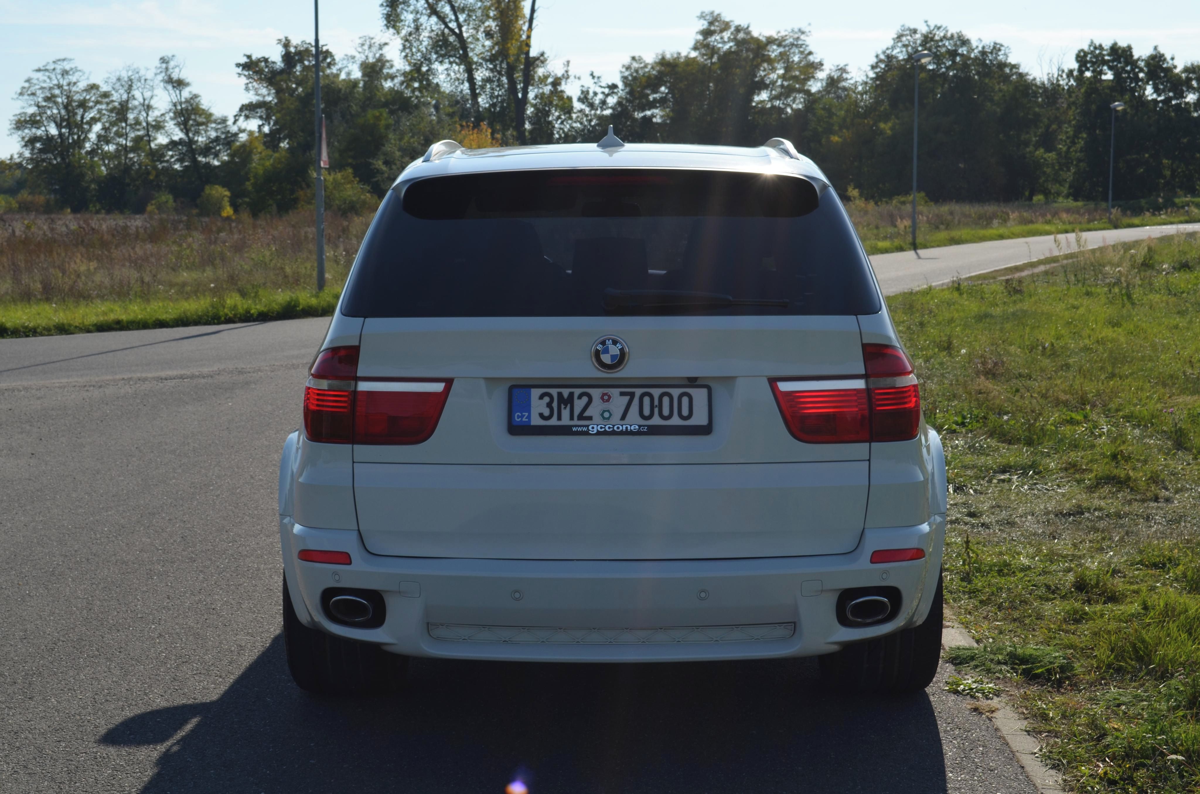 BMW X5, 3,0 D (M57) 173kW, 4x4, M pack - fotka 6