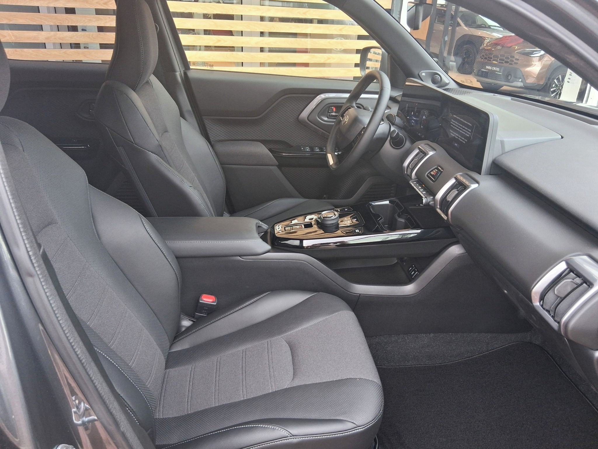 Toyota Urban Cruiser, TOYOTA Urban Cruiser NG25 - fotka 5