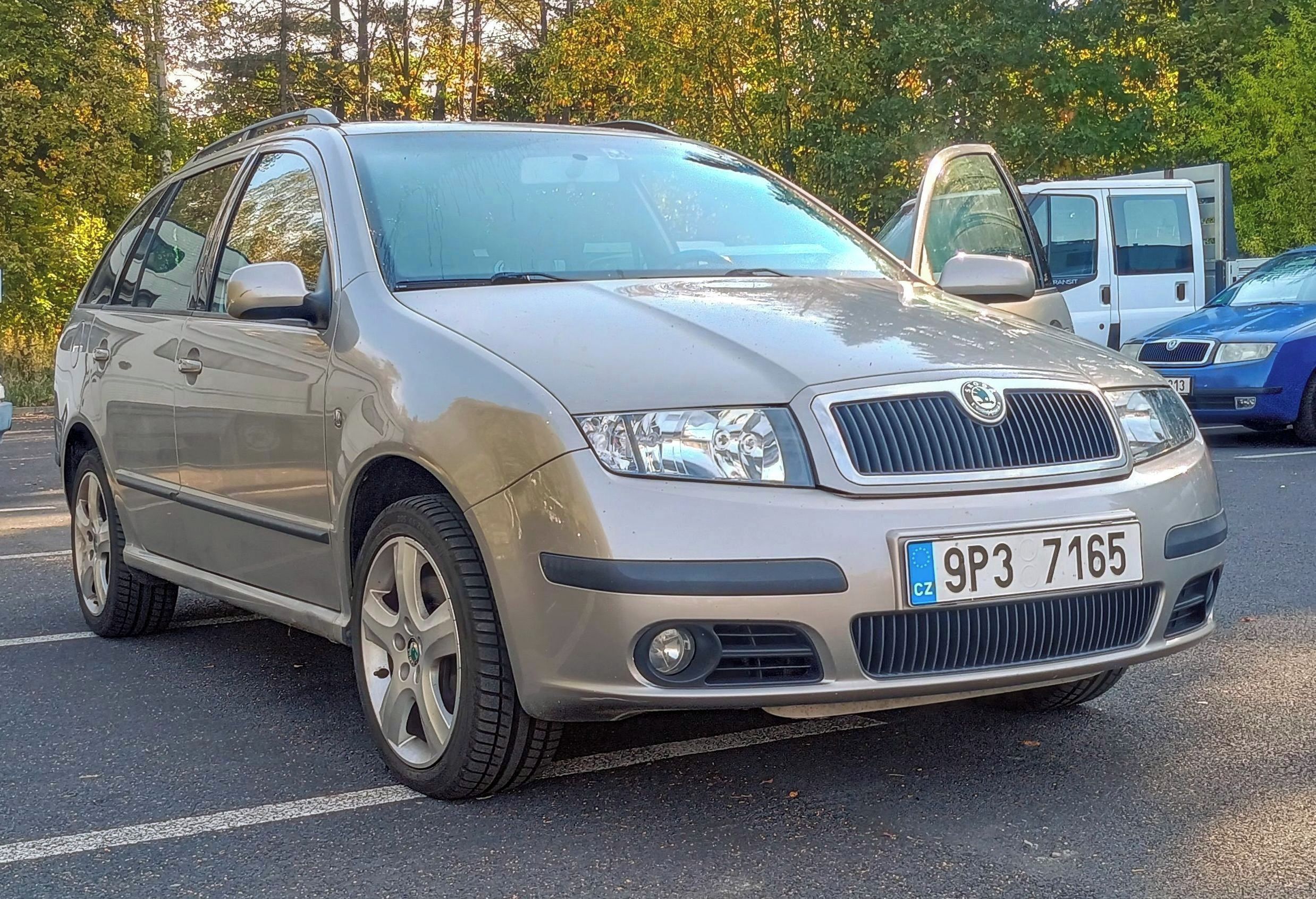 Škoda Fabia, Fabia 2.0MPI na opravu nebo ND - fotka 4