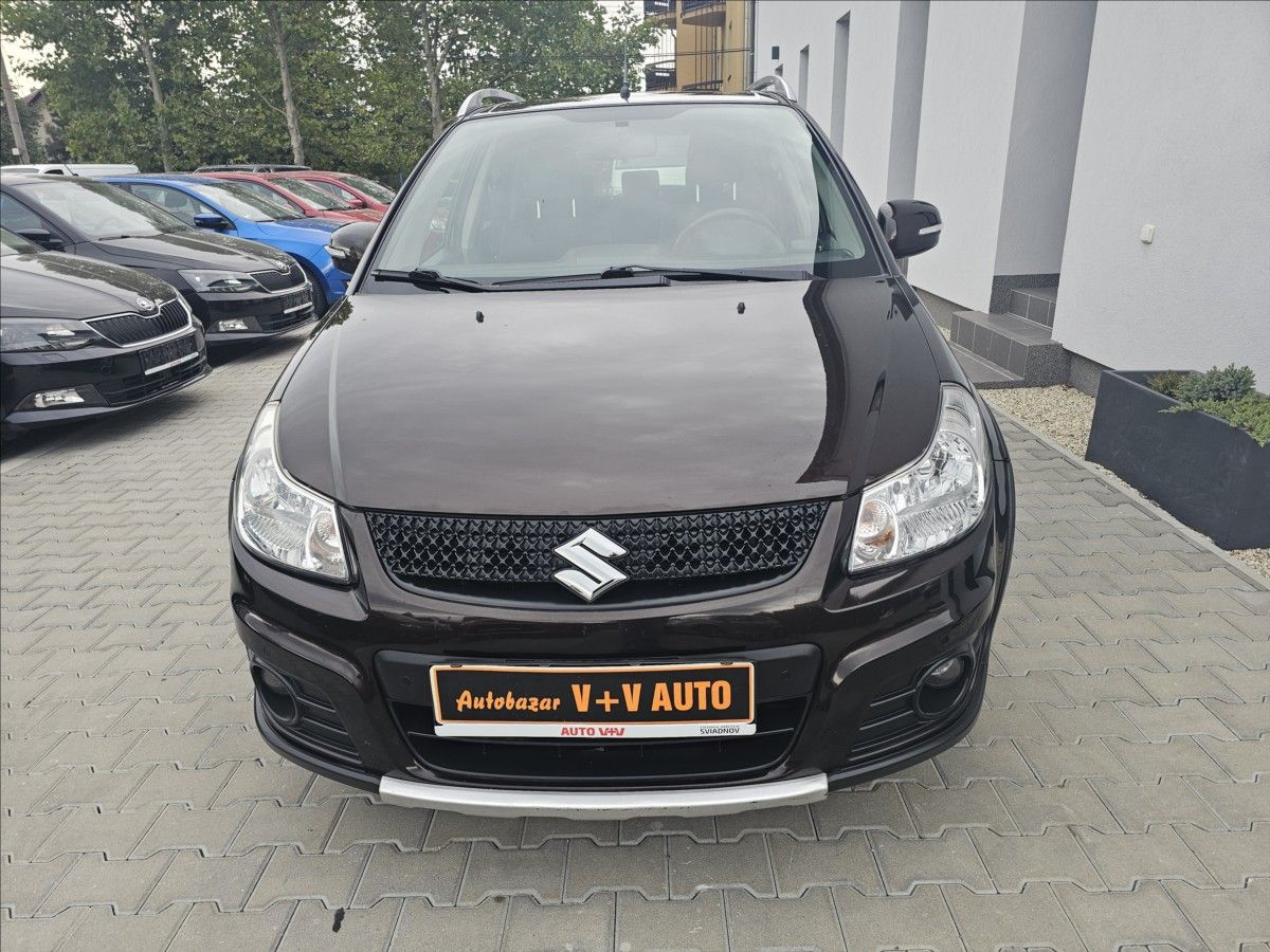 Suzuki SX4, 1,6 VVTI 88KW STYLE  AUTOMAT - fotka 2