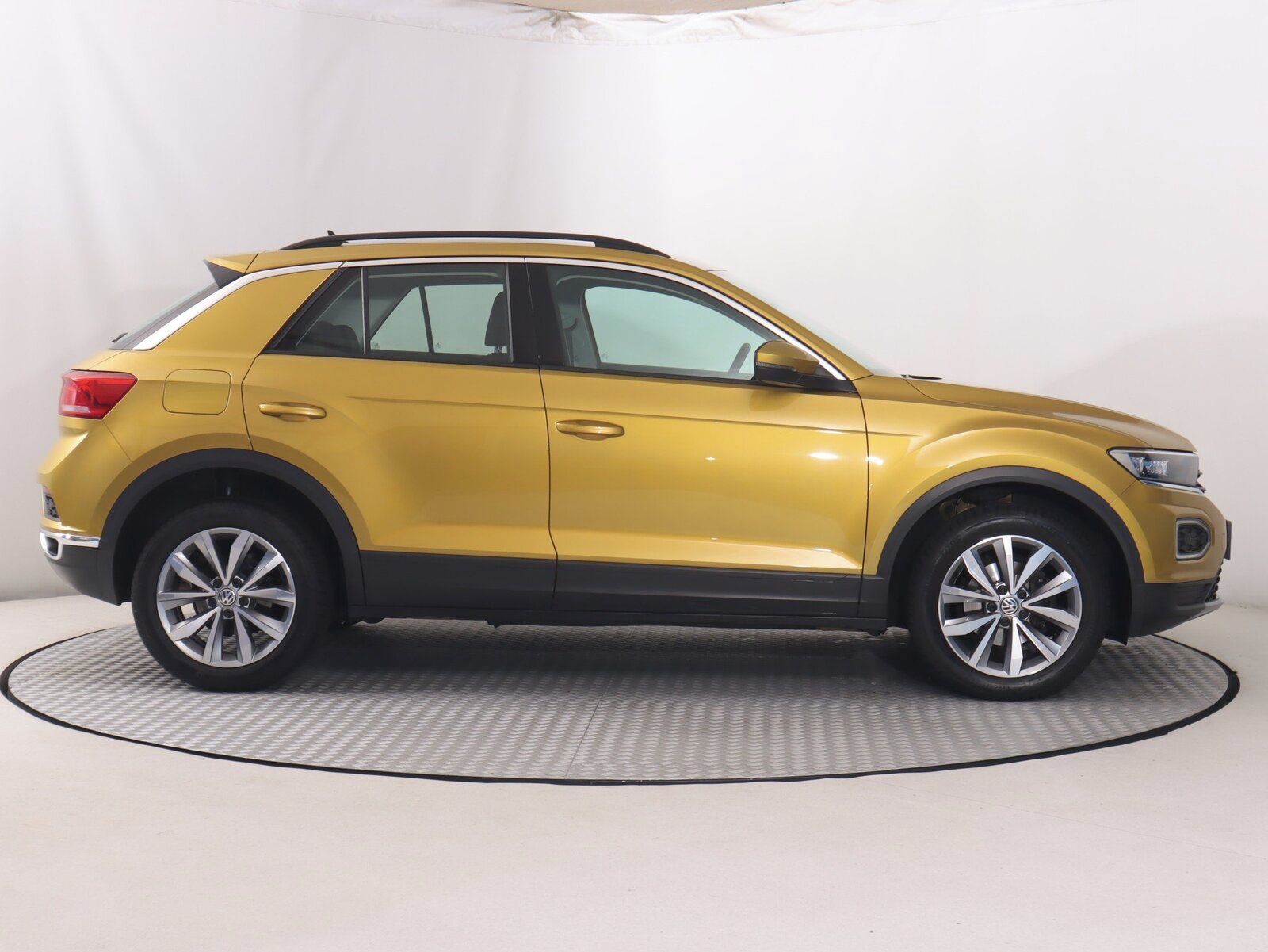 Volkswagen T-Roc, 1.0 TSI - fotka 6
