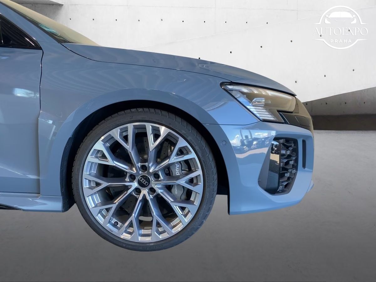 Audi RS3, Sportback 2.5 TFSI Quattro* - fotka 5