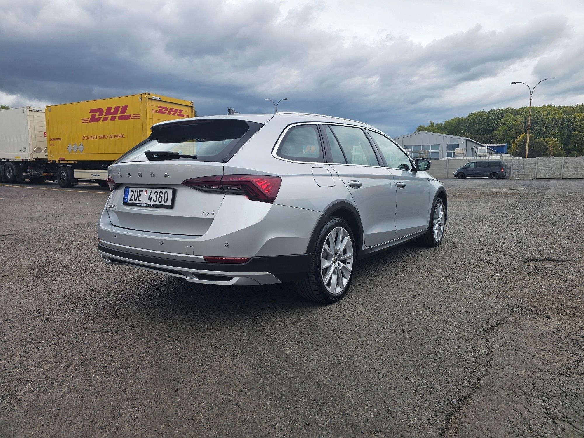 Škoda Octavia, Scout, MATRIX, HEAD-UP, 4X4 - fotka 4