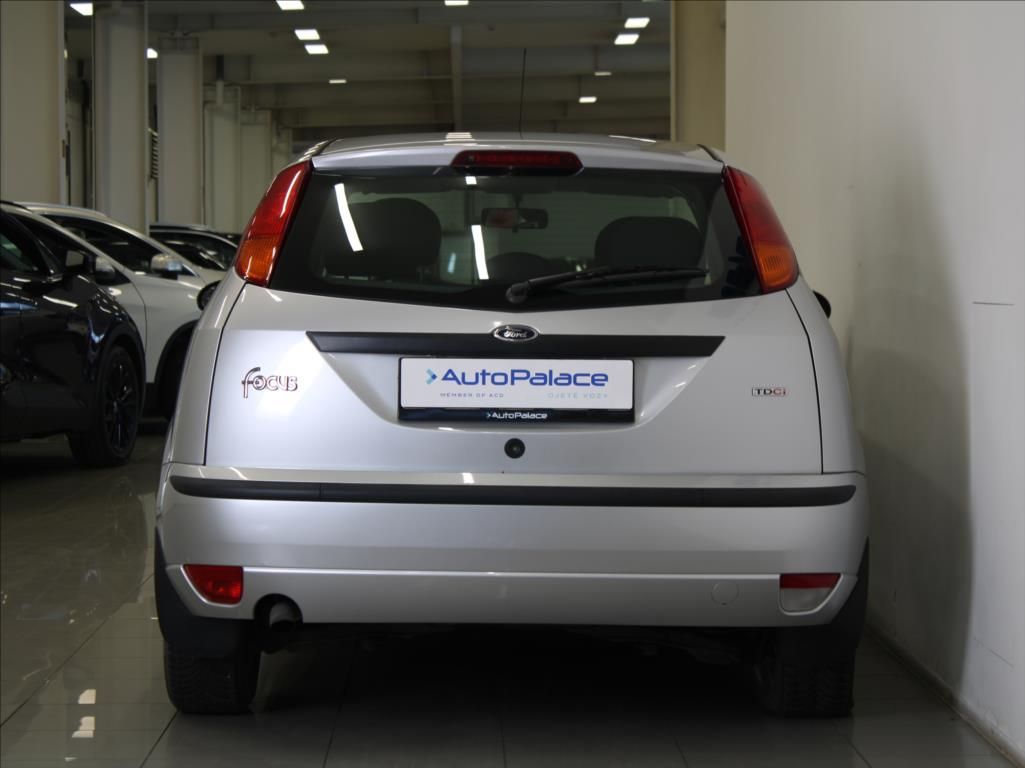 Ford Focus, 1,8 TDCI 74kW 1.majitel 138tkm - fotka 4