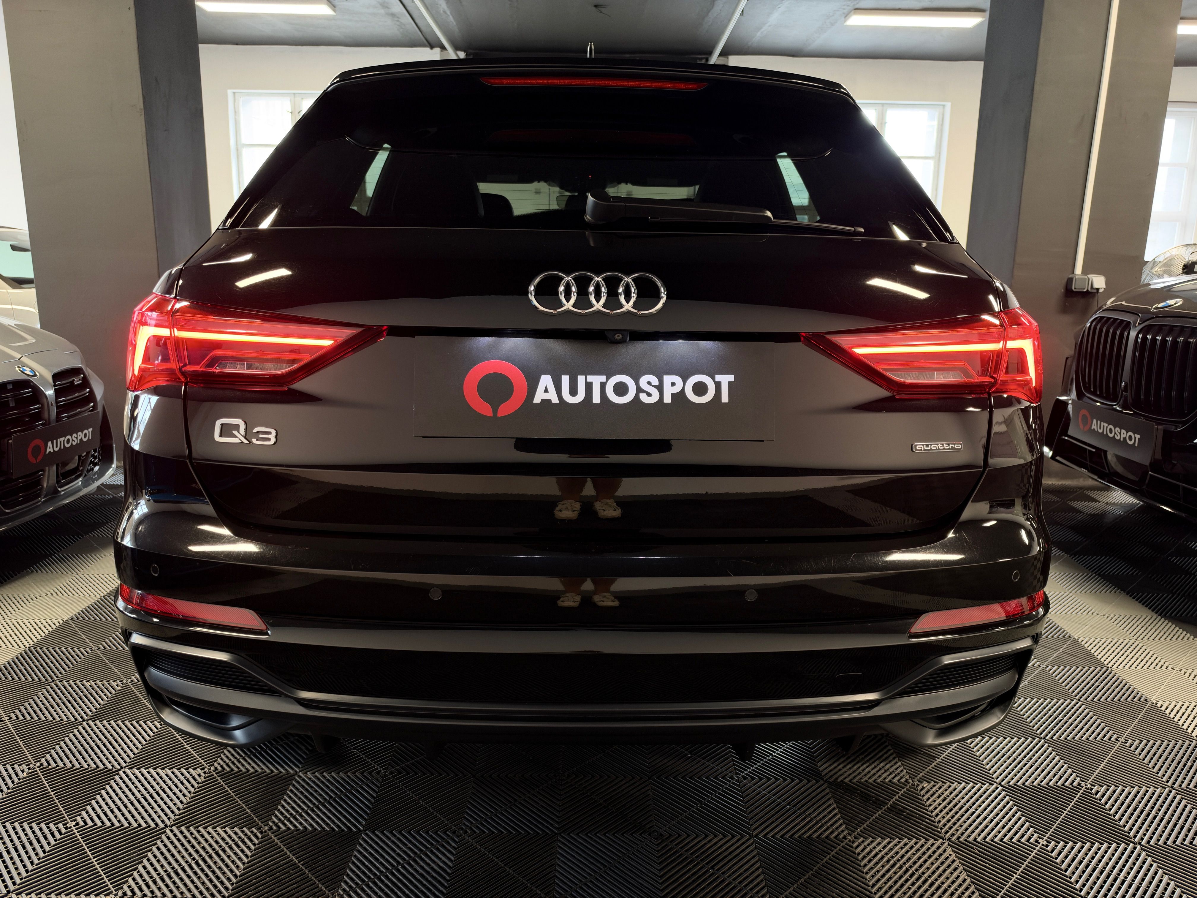 Audi Q3, 45 2.0 TFSI quattro S tronic - fotka 5