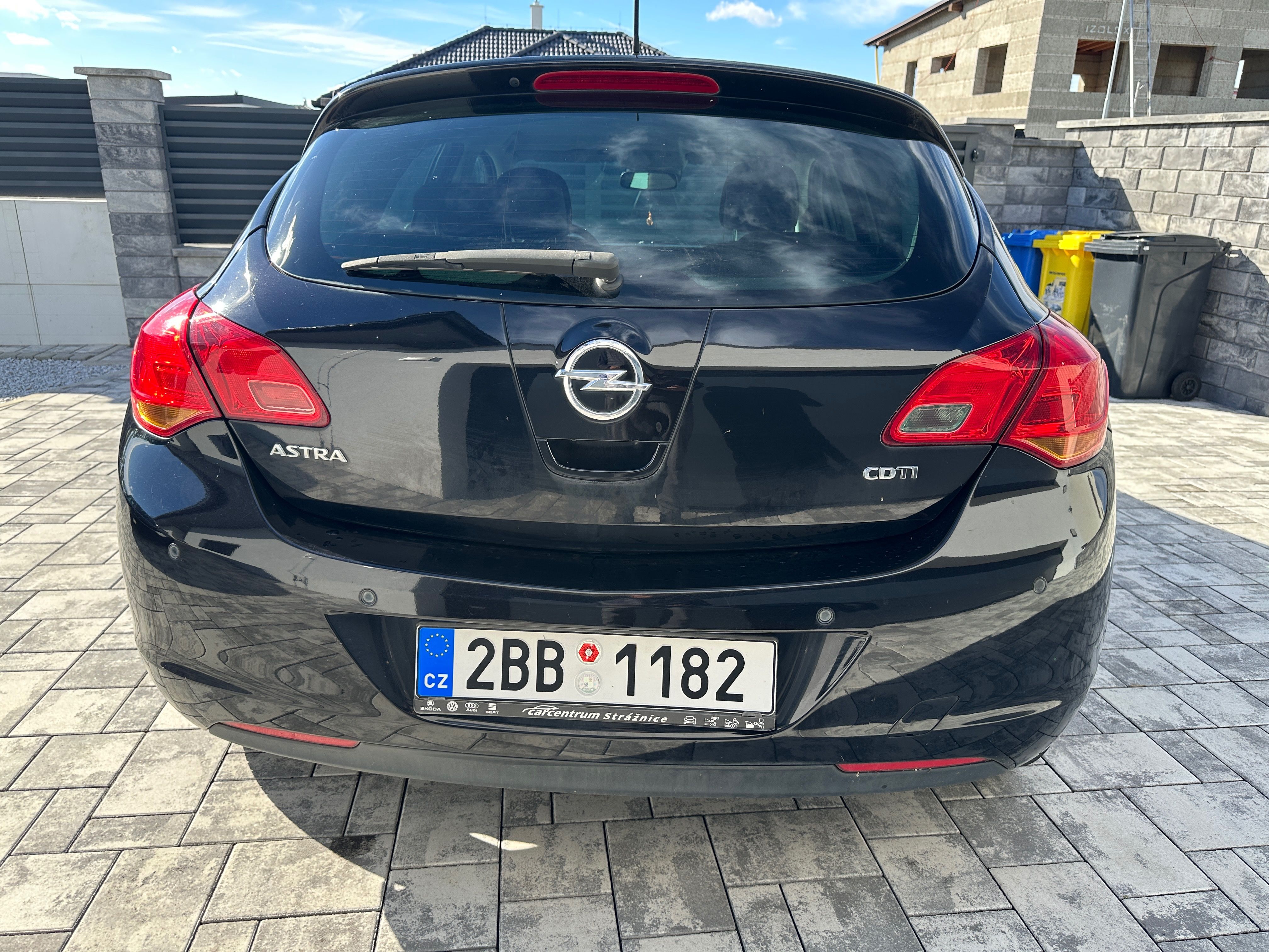 Opel Astra, 1,7 CDTI VYHŘ. SEDADLA - fotka 4