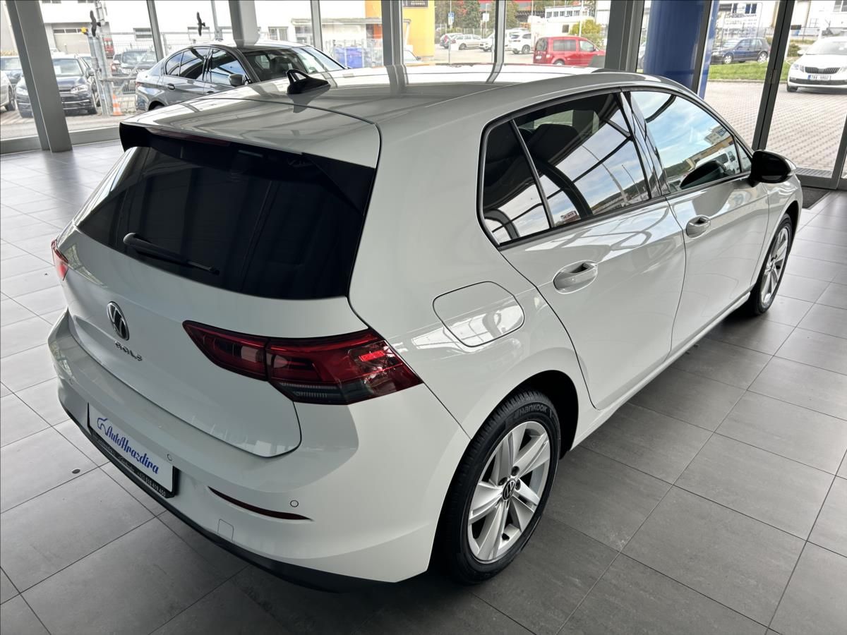 Volkswagen Golf, 1,5   TSI,96kW,SERVISKA,LIFE - fotka 6