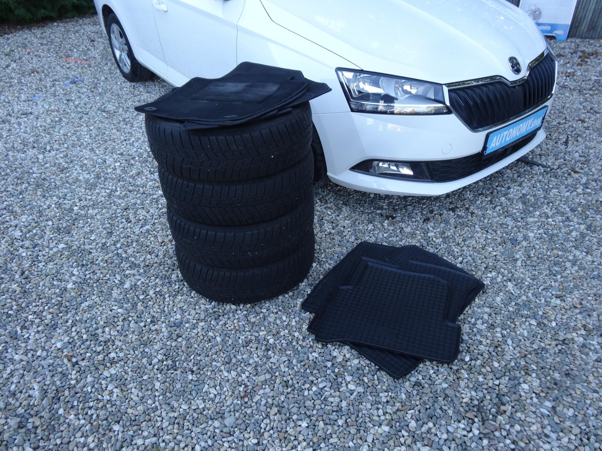 Škoda Fabia, Kombi 1.0TSi Ambi. zimní pneu - fotka 3