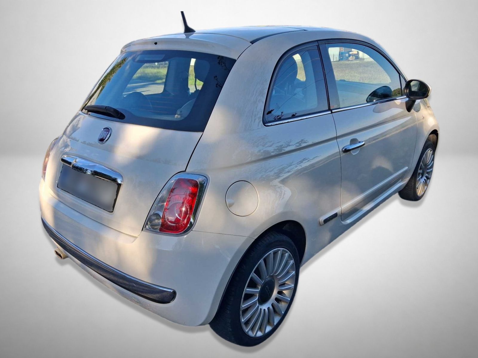 Fiat 500, 1.3 MultiJet, Kožené sedačky - fotka 2
