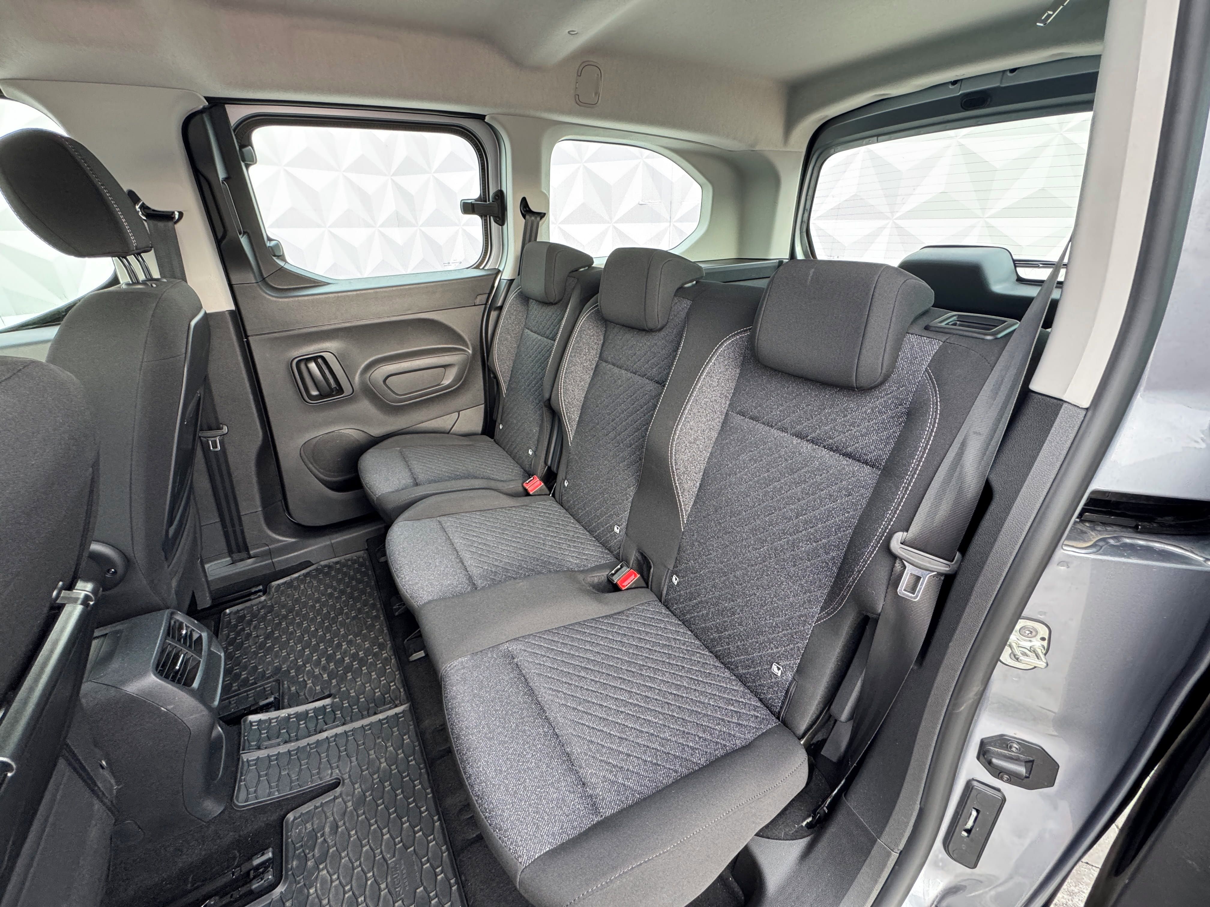 Peugeot Rifter, LONG ALLURE BlueHDi 130 MAN6 - fotka 3