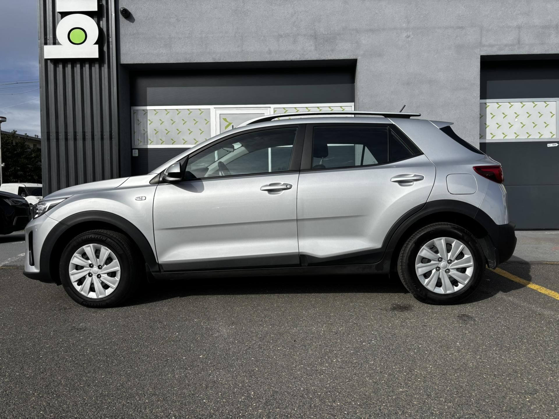 Kia Stonic, Comfort 1.2 DPI (62 kW) - fotka 2