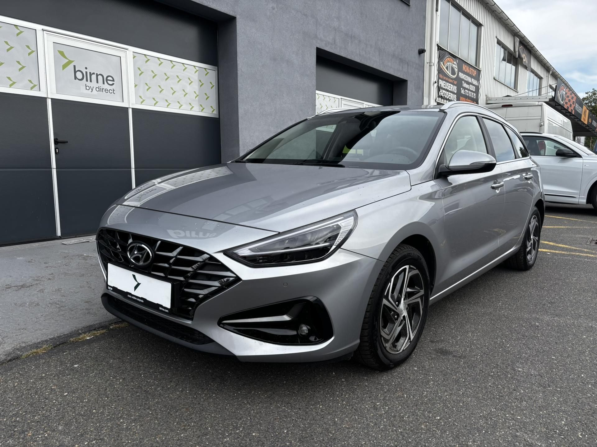 Hyundai i30, Kombi Smart 1.0 T-GDI - fotka 6