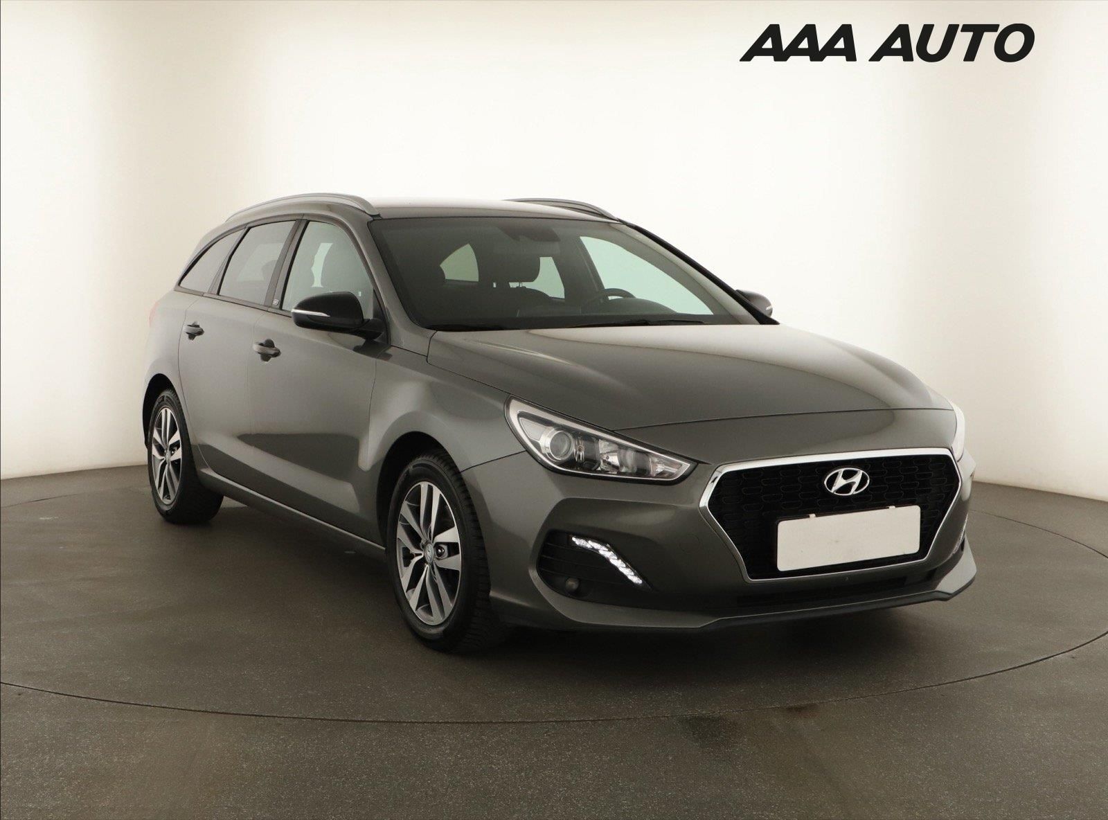 Hyundai i30, 1.0 T-GDI, Smart, Serv.kniha