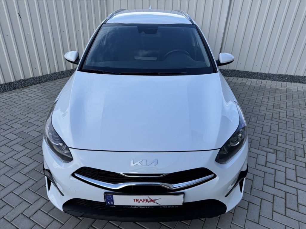 Kia Cee´d, 1,6 CRDi SW FRESH DPH 1.maj ČR - fotka 6