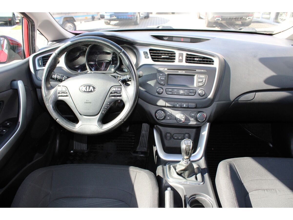 Kia Cee´d, 1,4 CVVT 100k Comfort Plus - fotka 5