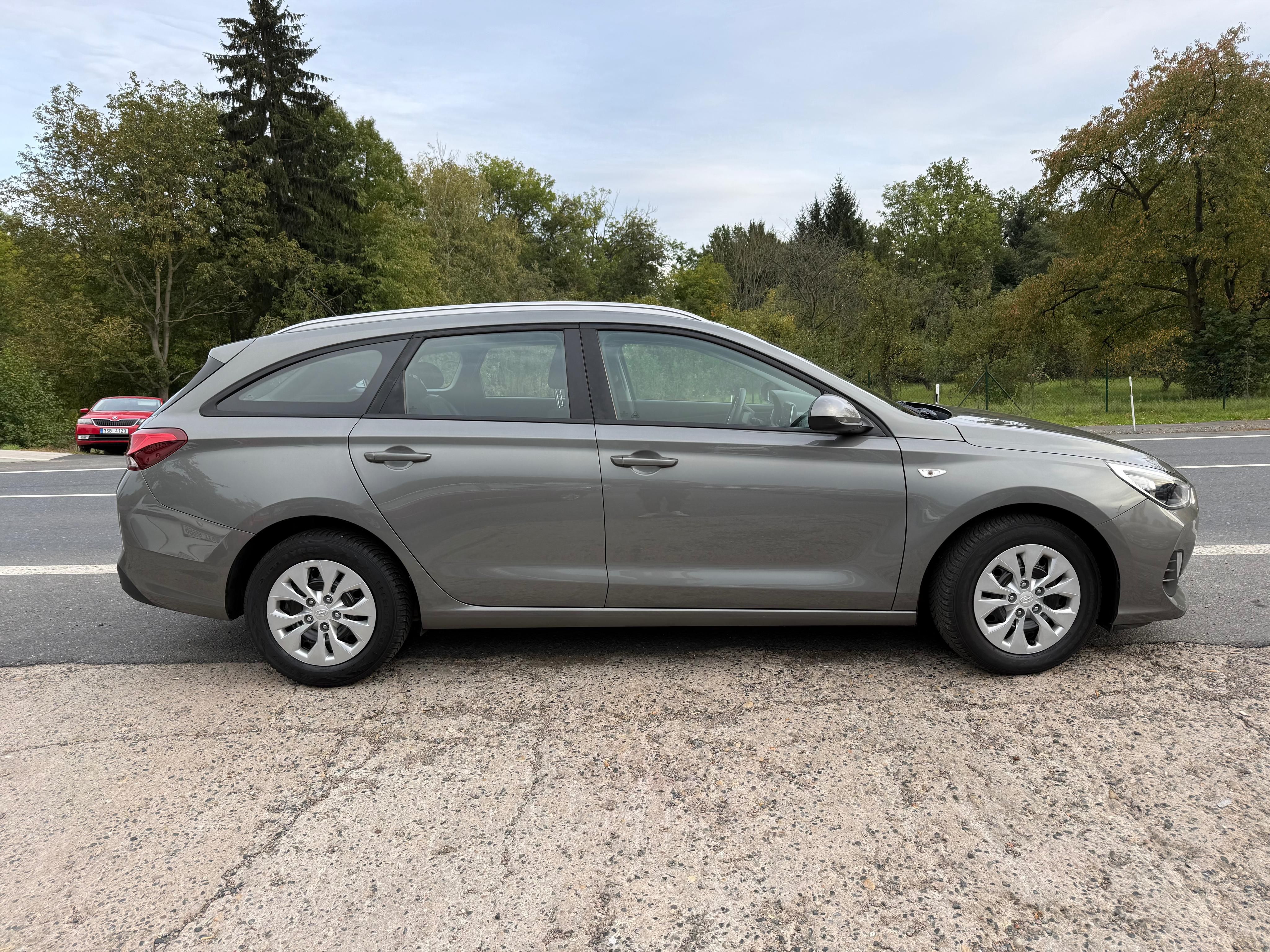 Hyundai i30, 1.4CVVT ČR 1.majitel - fotka 4