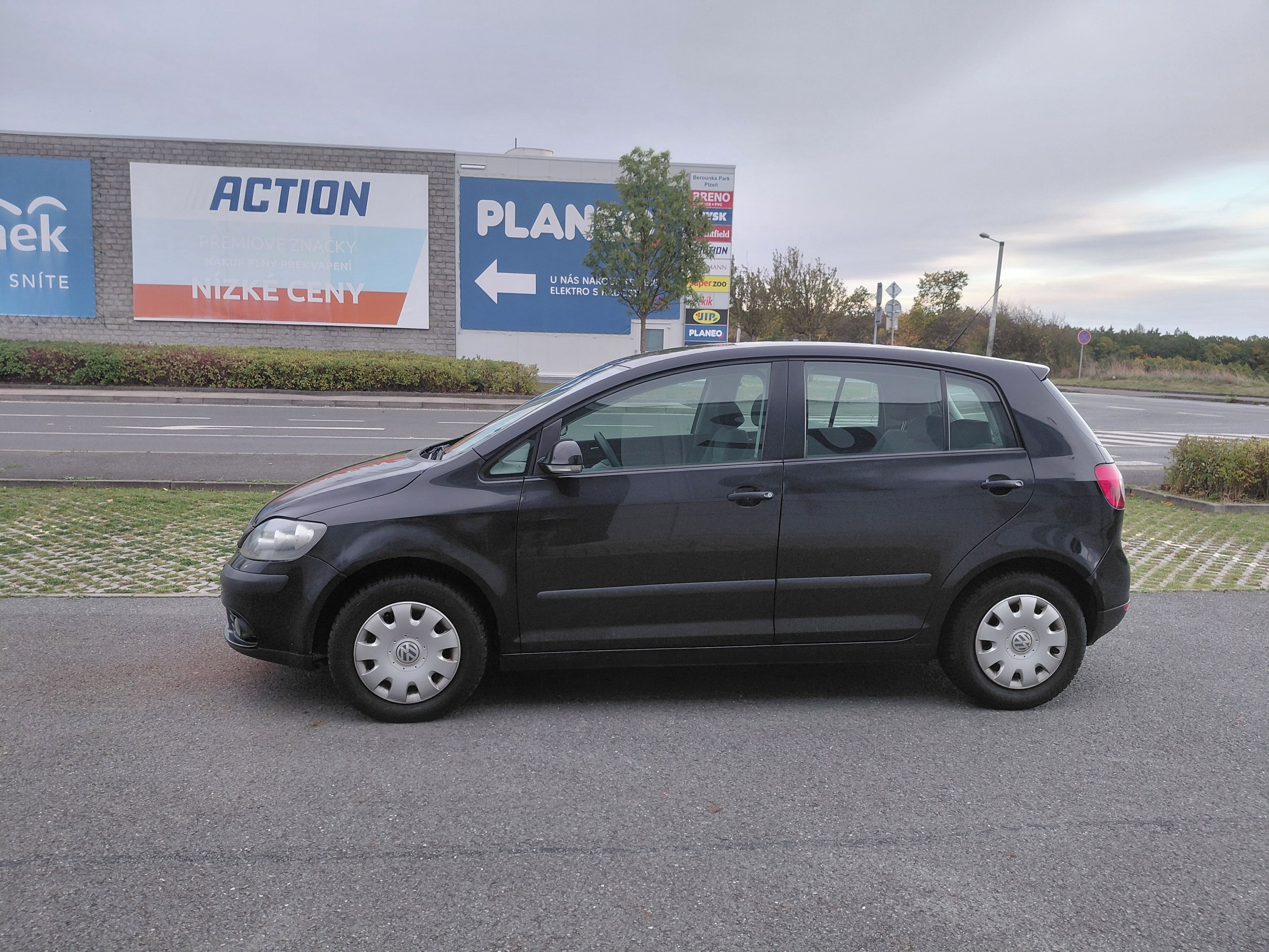 Volkswagen Golf Plus, 1.9TDI 77KW 2.MAJ SPOLEHLIVÉ - fotka 4