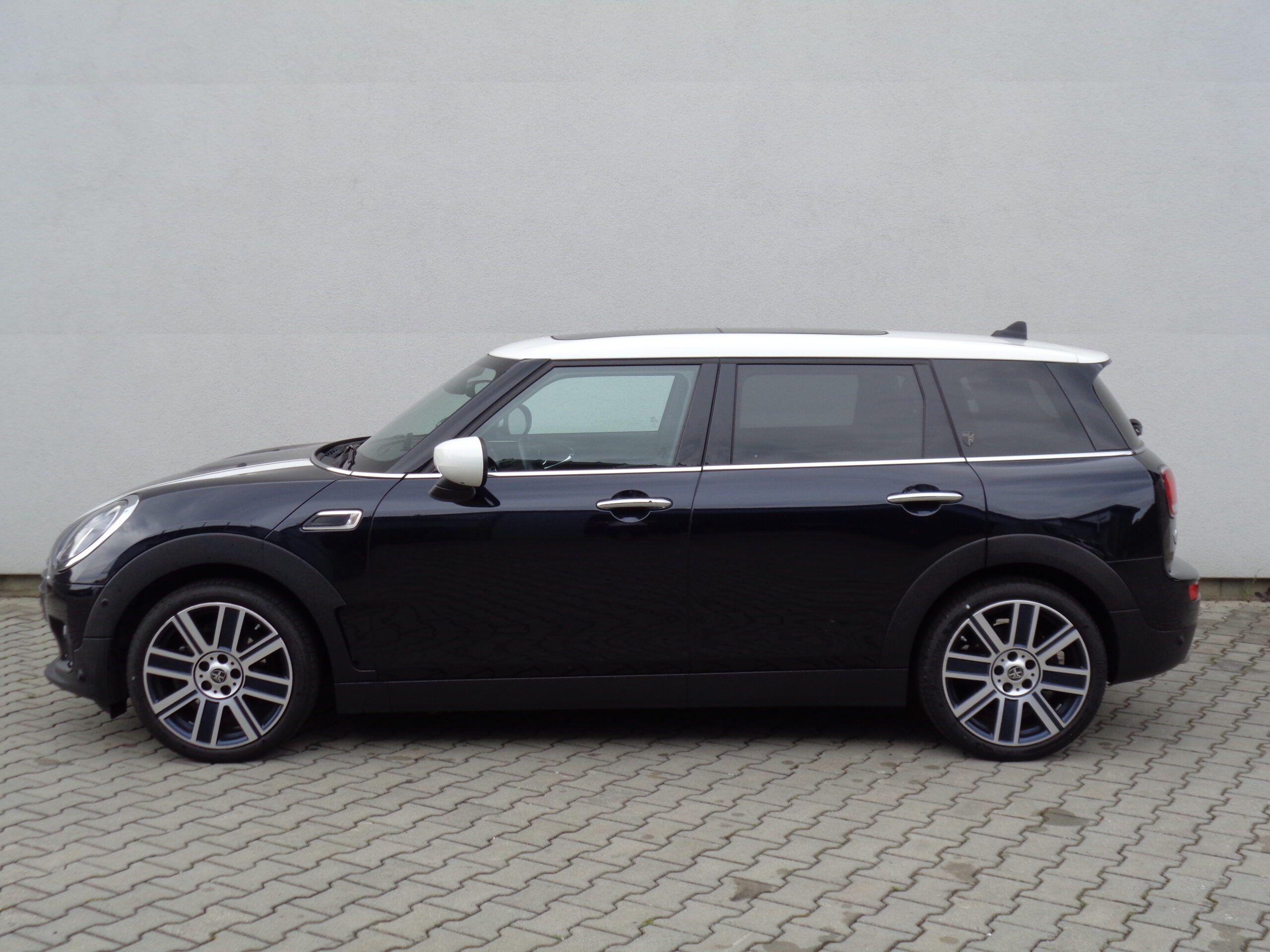 Mini Clubman, F 54, výborný stav - fotka 4