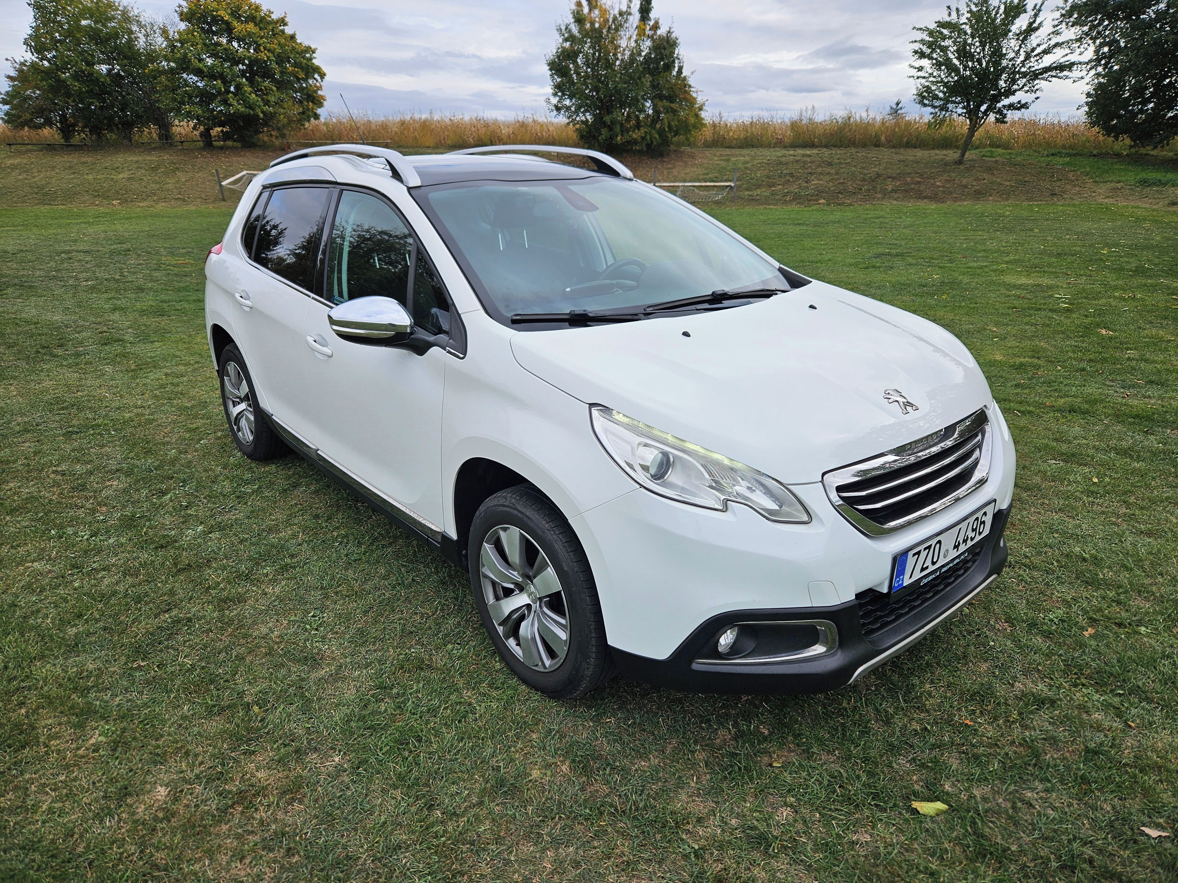 Peugeot 2008, 1,6HDI ALURE PANO TAŽNÉ + Kola - fotka 3