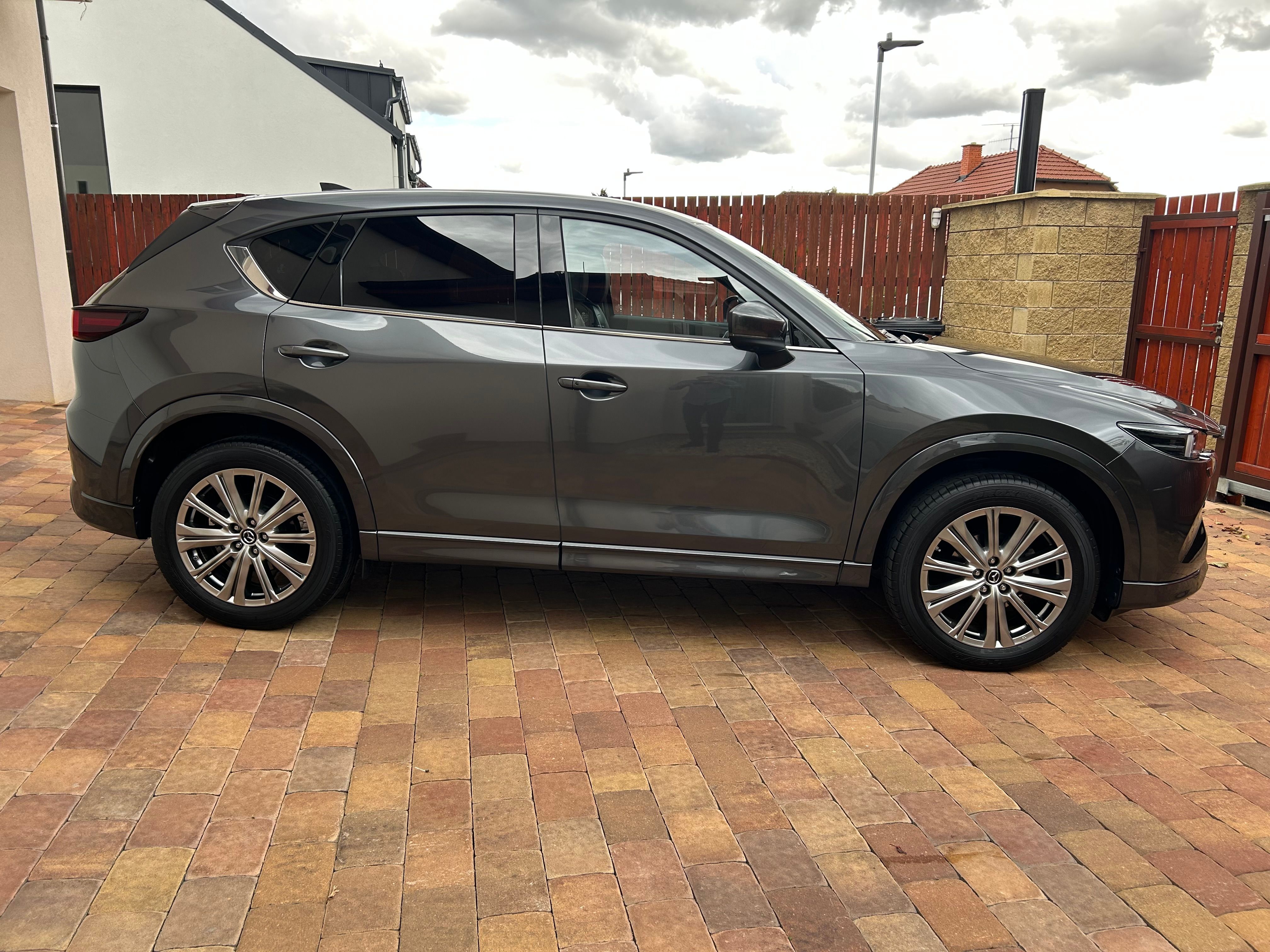 Mazda CX-5, 2.5 e-SKYACTIV-G194 TAKUMI 2WD - fotka 4