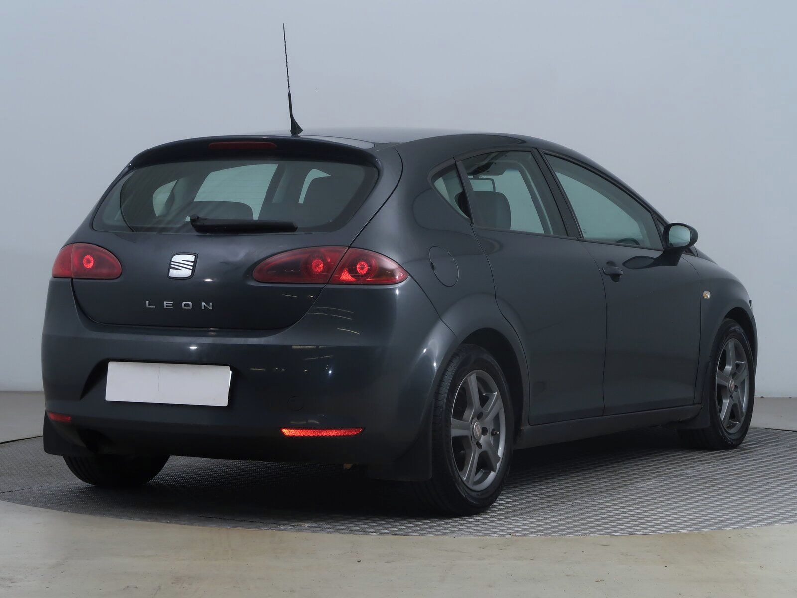 Seat Leon, 1.9 TDI, po STK - fotka 5
