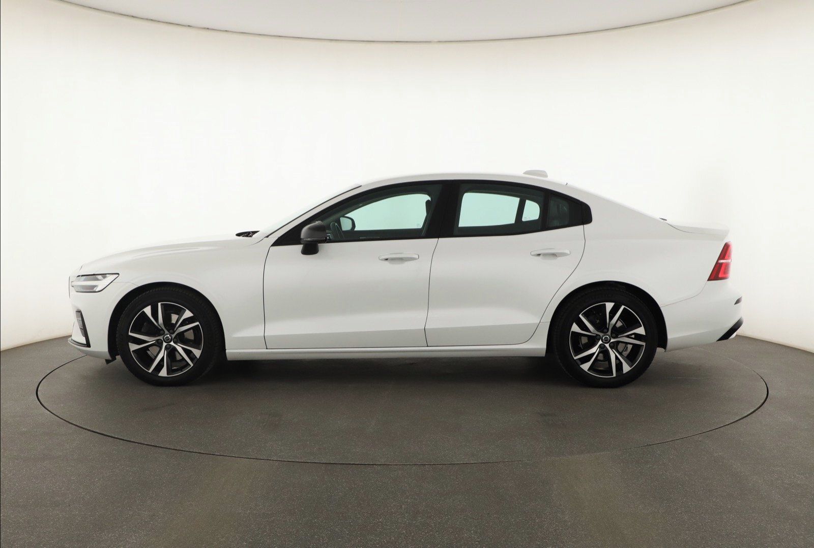Volvo S60, B4, Automat, ČR,1.maj - fotka 3